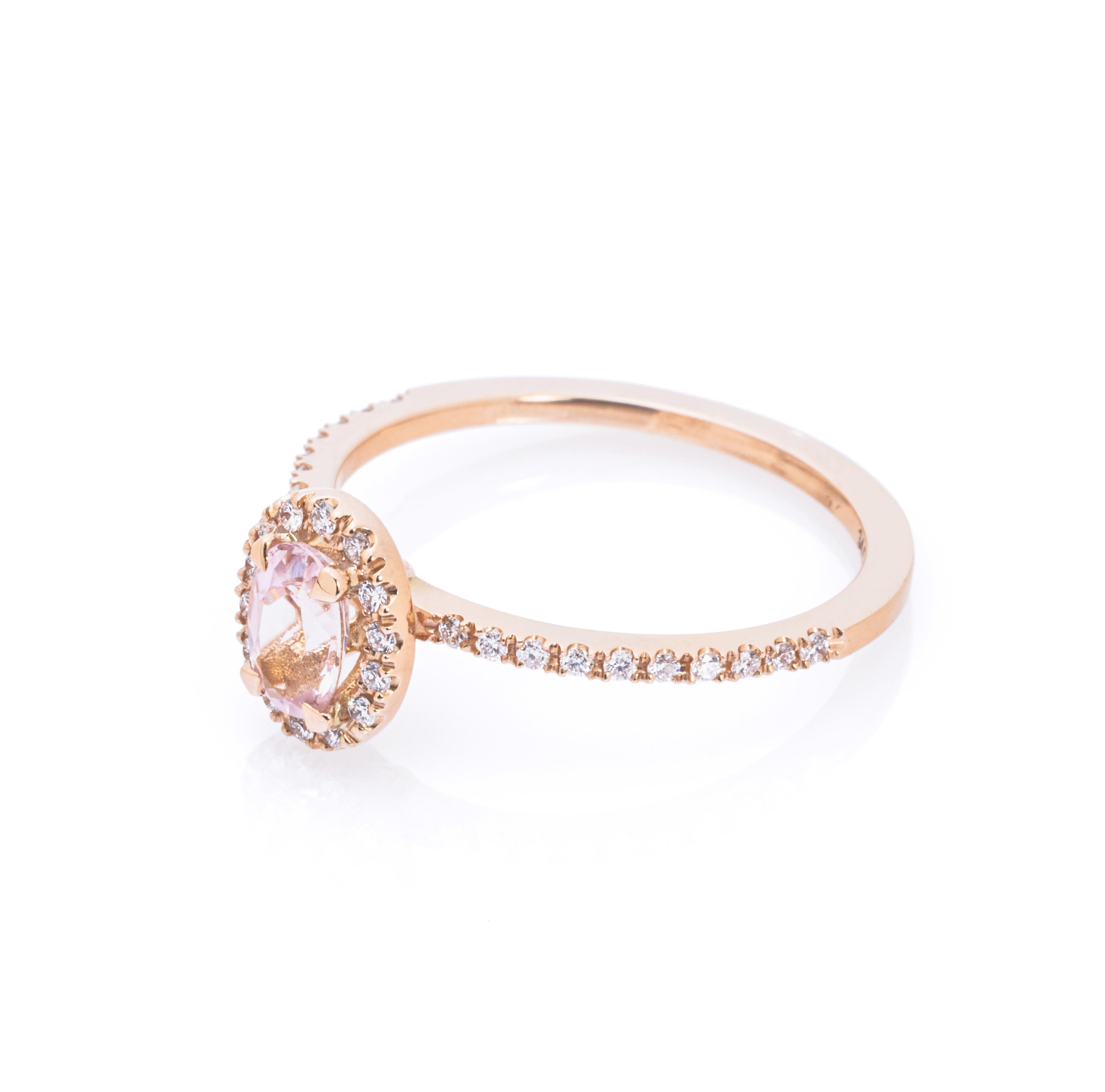 18 Karat Rose Gold Solitaire Ring set with a 0.30ct Light Pink Morganite stone.

Oval cut Morganite
Morganite is supported by 0.17 carat White Diamonds.

This ring is one of Jochen Leën's newest Luxury collection.
Because of this soft pink colour