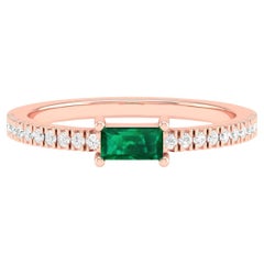 18 Karat Rose Gold 0.4 Carat Emerald Infinity Band Ring