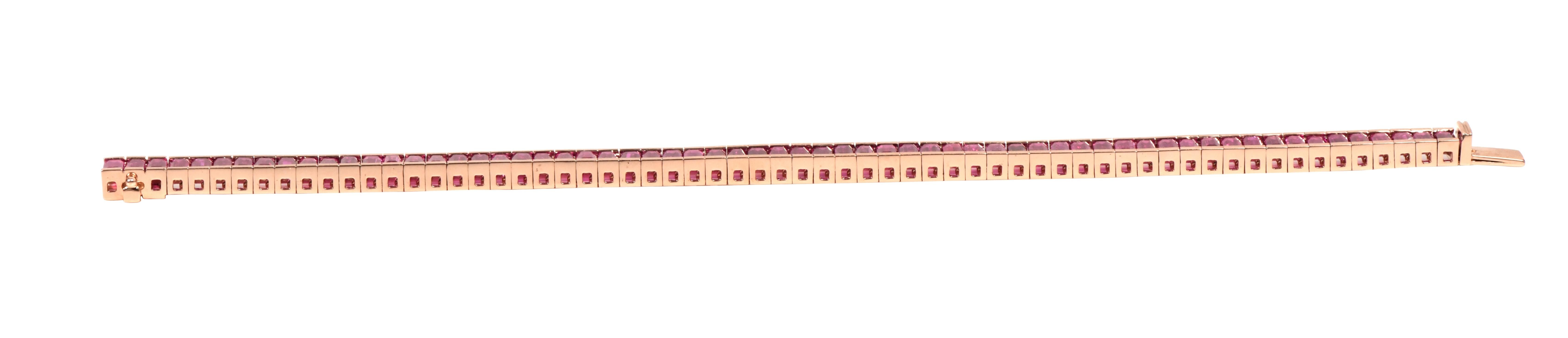Bracelet tennis en or rose 18 carats avec rubis naturel de 13,82 carats Pour femmes en vente
