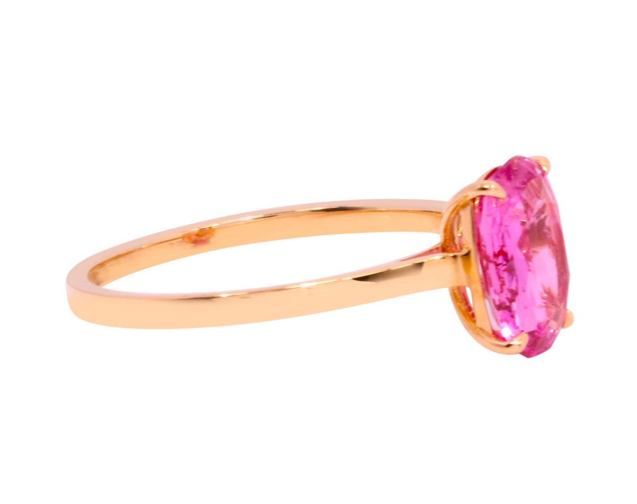 Modern 18 Karat Rose Gold 1.96 Carats Pink Sapphire Oval-Cut Ring in Prong Setting For Sale