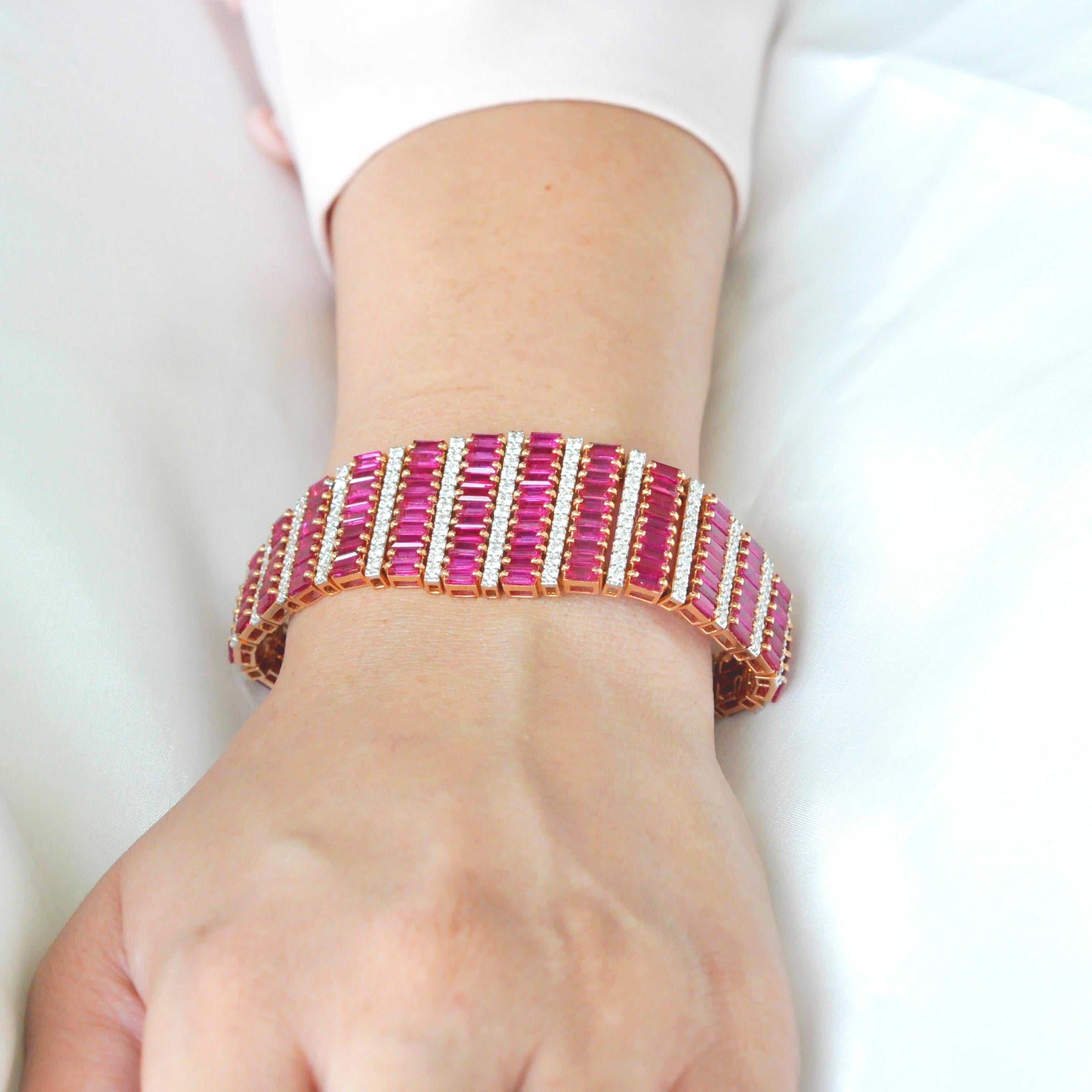 18K Rose Gold 21.73 Carat Mozambique Ruby Baguette Diamond Contemporary Bracelet In New Condition For Sale In Jaipur, Rajasthan