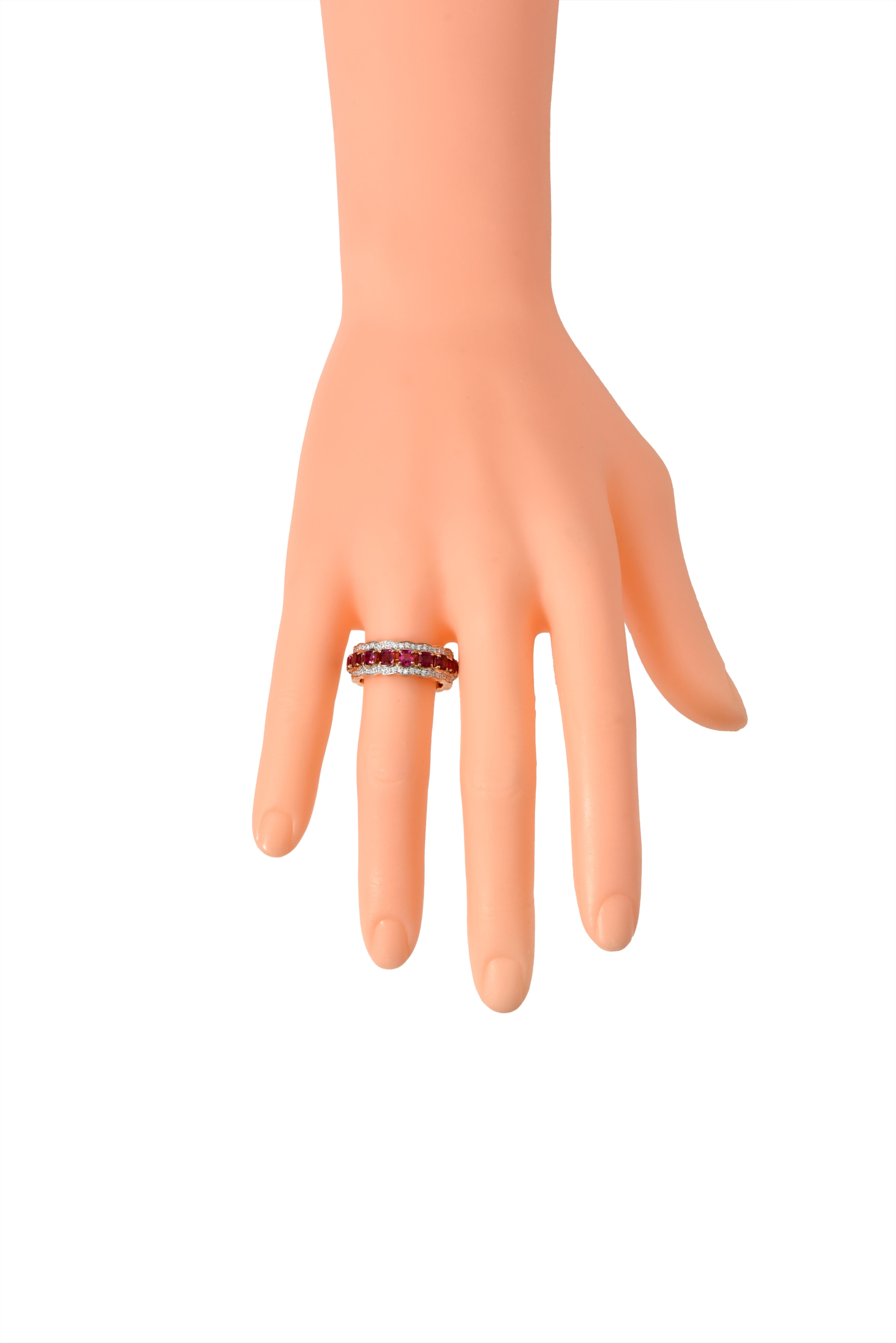 Anneau d'éternité en or rose 18 carats avec rubis taille coussin de 2,23 carats et diamants Neuf - En vente à Jaipur, IN