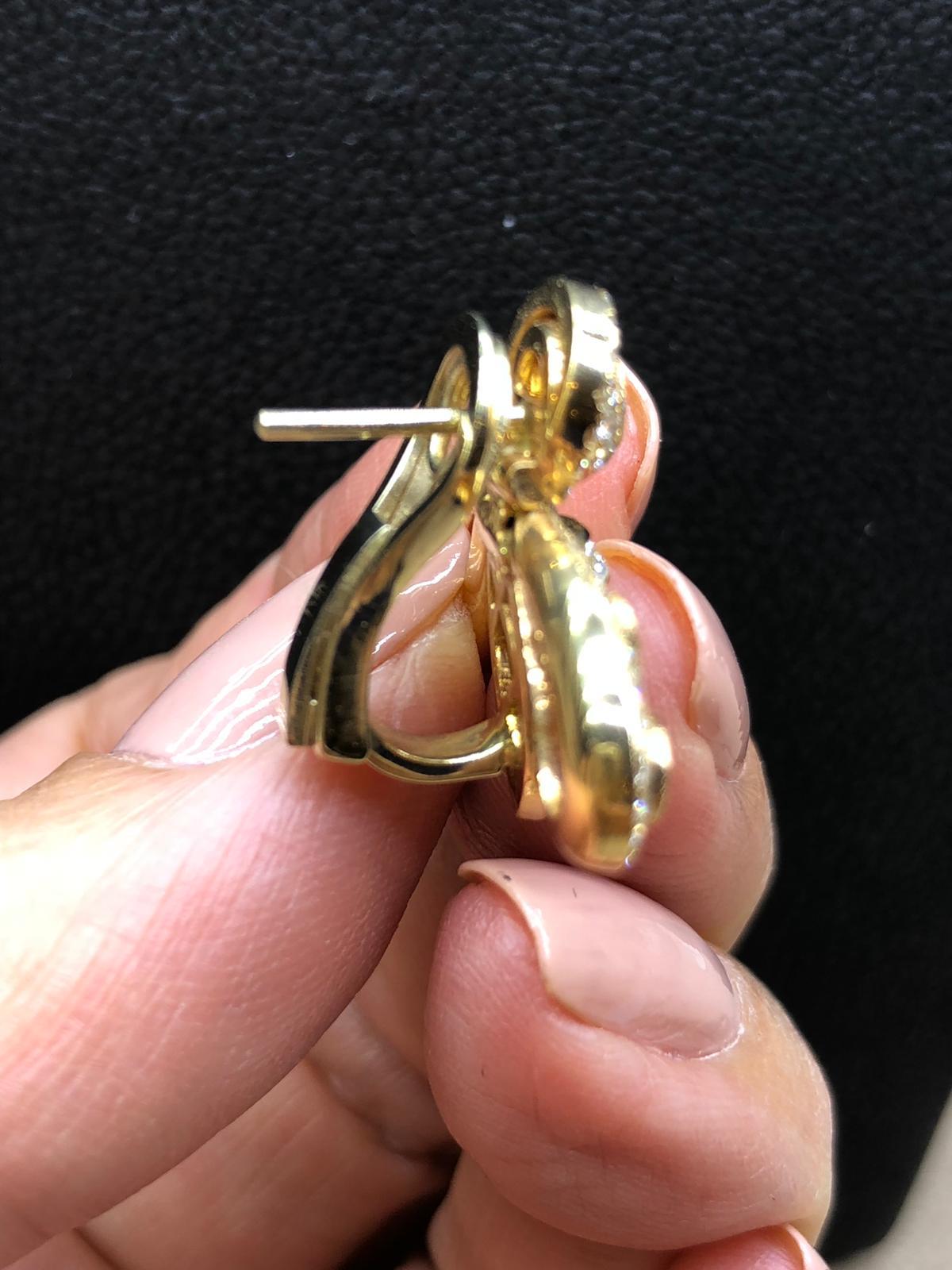Women's 18 Karat Rose Gold  2.29 ct. Diamond, 2.29 ct. Emerald Cut Diamond Bee Earrings For Sale