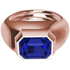 Bague sculpture en or rose 18 carats avec saphir bleu 2,54 carats
