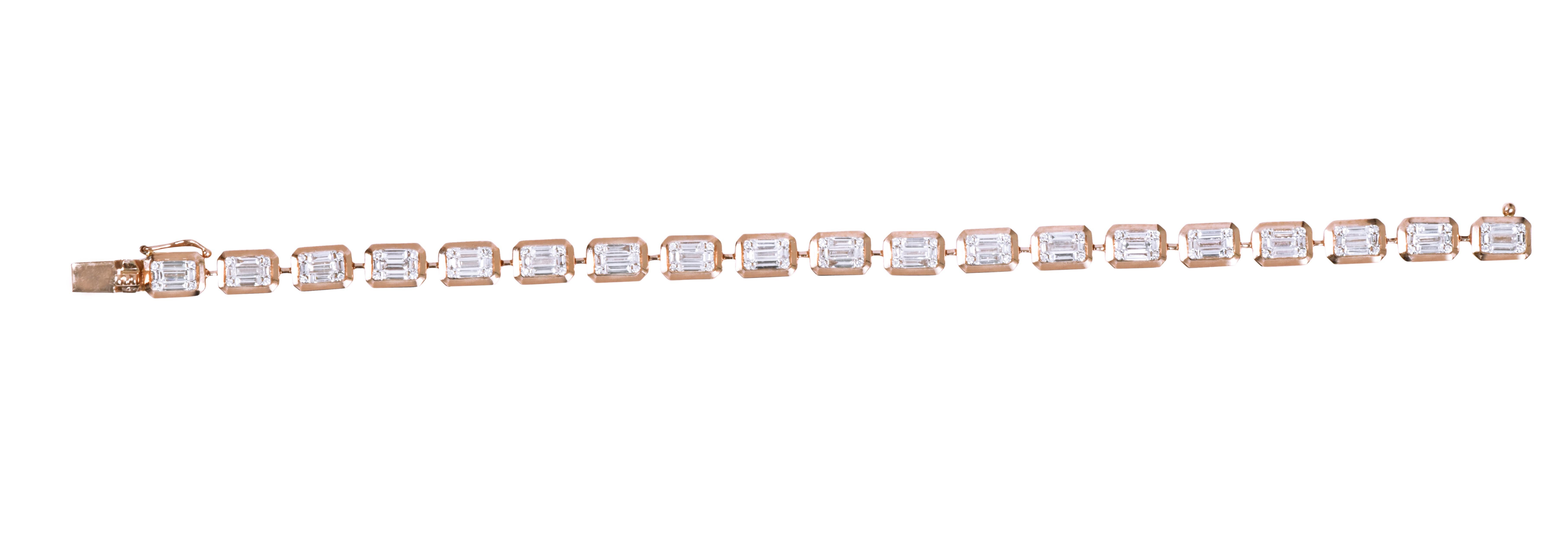 Baguette Cut 18 Karat Rose Gold 3.04 Carat Diamond Modern Bracelet For Sale