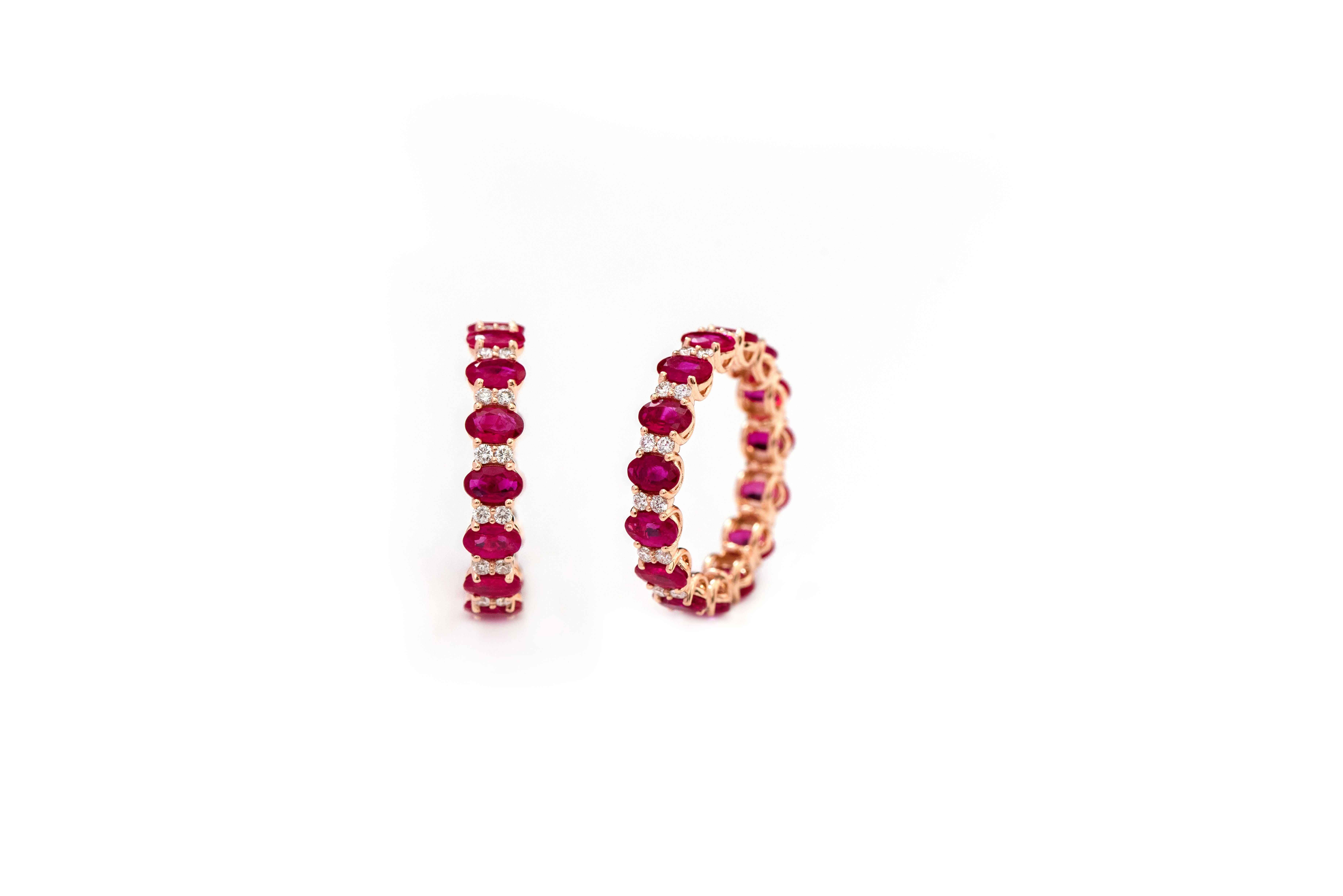 18 Karat Rose Gold 4.00 Carat Oval-Cut Ruby and Diamond Eternity Band Ring For Sale 4