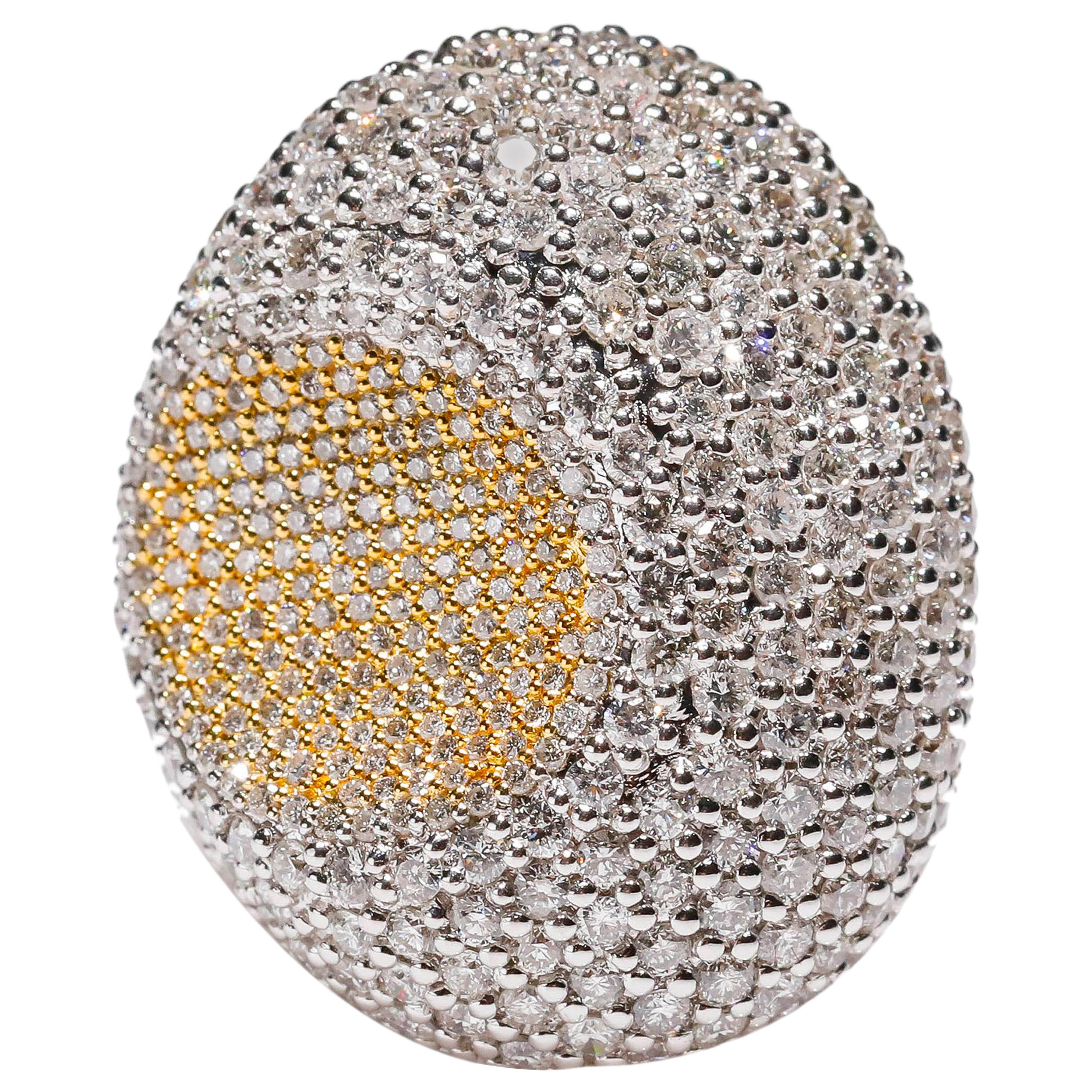 18 Karat Weißgold 4,44 Karat Weißer Rundschliff Pave Diamant Cocktail Ring

Gefertigt in 18 kt Weißgold, dieses einzigartige Design zeigt einen weißen Diamanten 4,44 TCW Round Cut Diamant, in einem massiven Weißgold, poliert zu einem brillanten