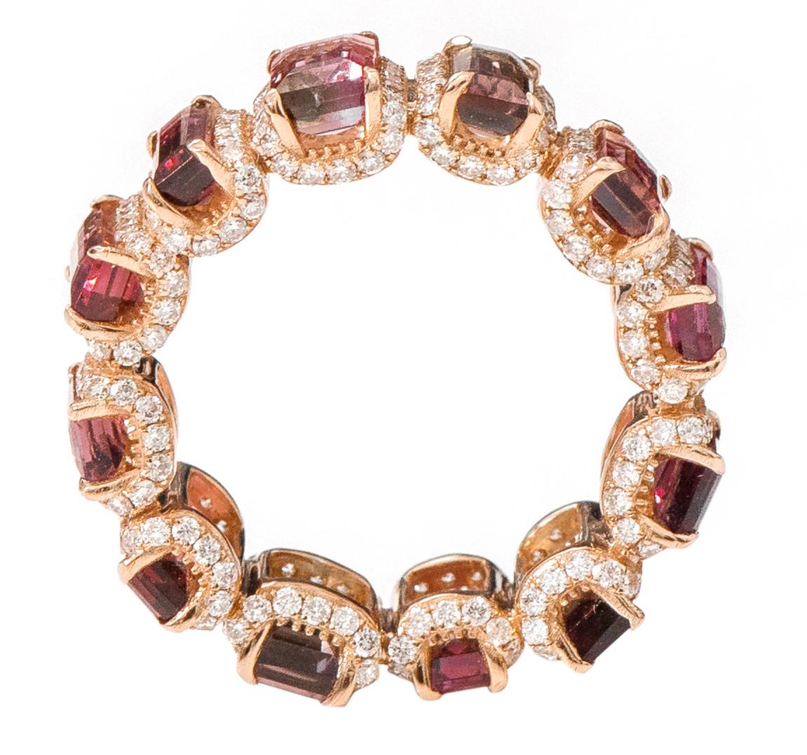 Contemporary 18 Karat Rose Gold 7.79 Carat Tourmaline and Diamond Eternity Band Ring For Sale