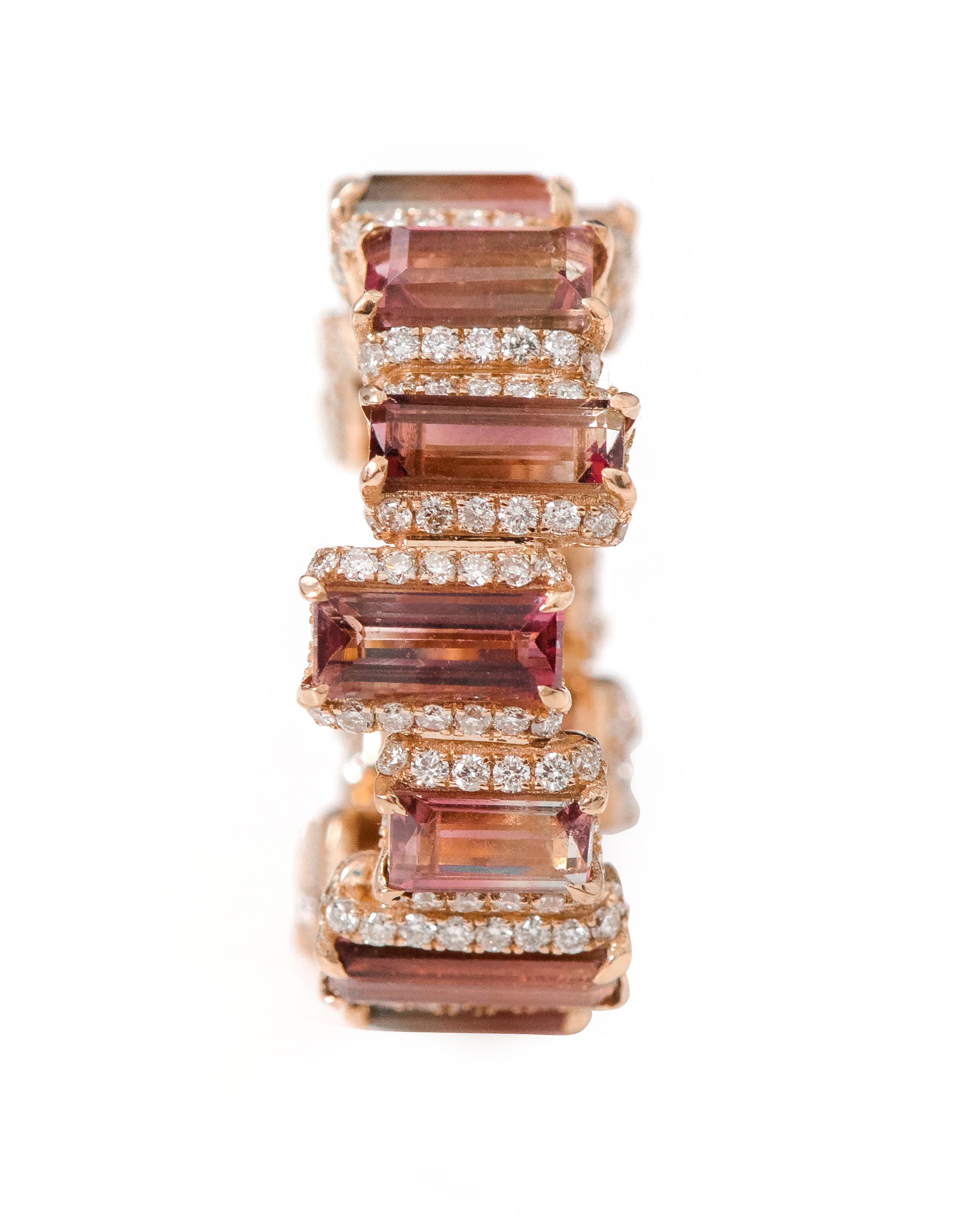 Taille baguette Anneau d'éternité en or rose 18 carats avec tourmaline de 7,79 carats et diamants en vente