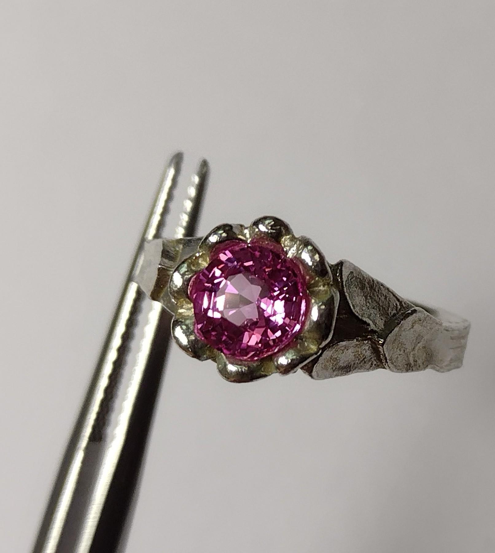 For Sale:  18 Karat Rose Gold and Platinum Ceritfied Pink Sapphire 1.18 Carat Tulip Ring 9