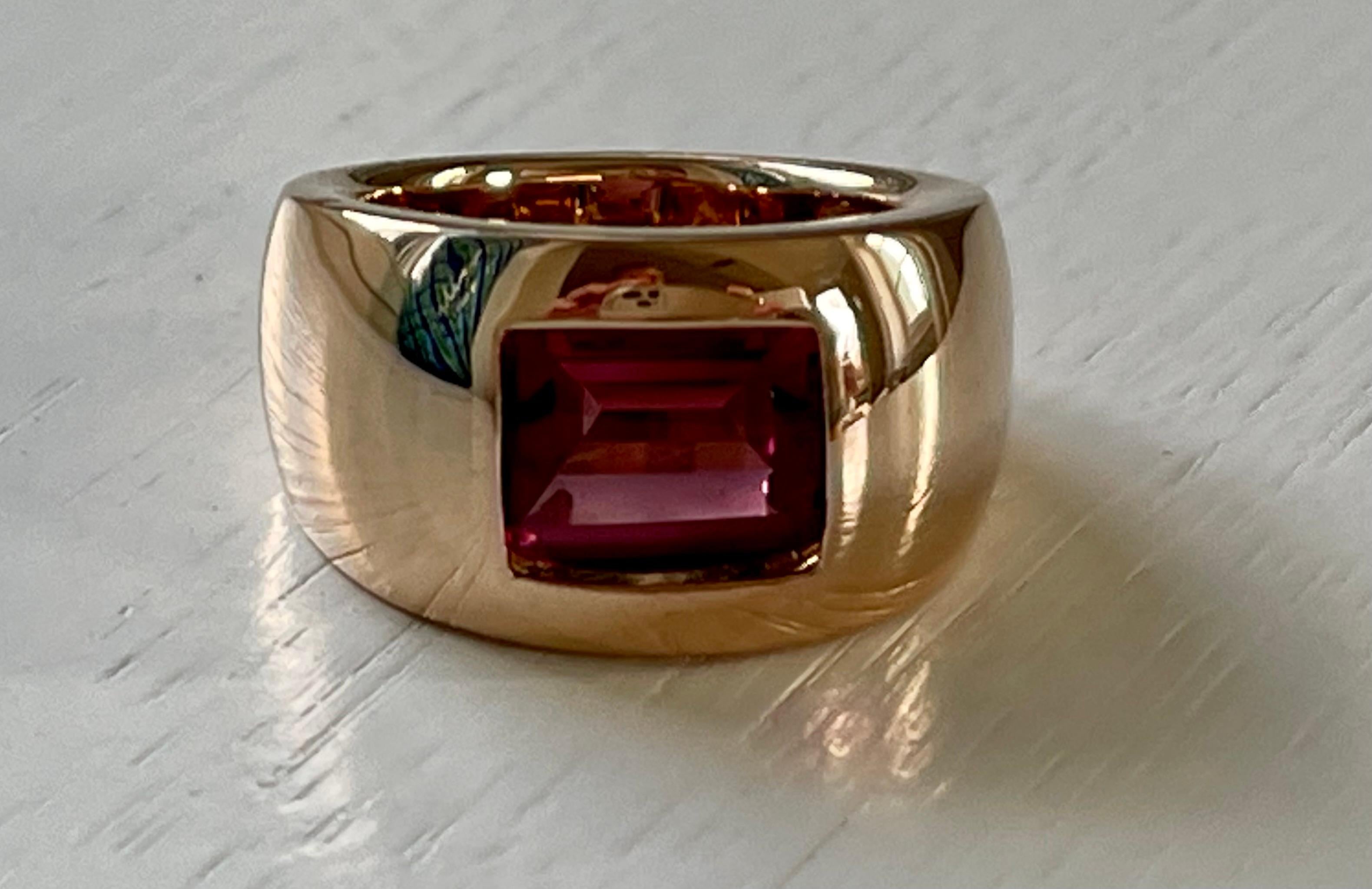 18 Karat Rose Gold Band Ring with Rectangular Dusky Pink Tourmaline For Sale 7