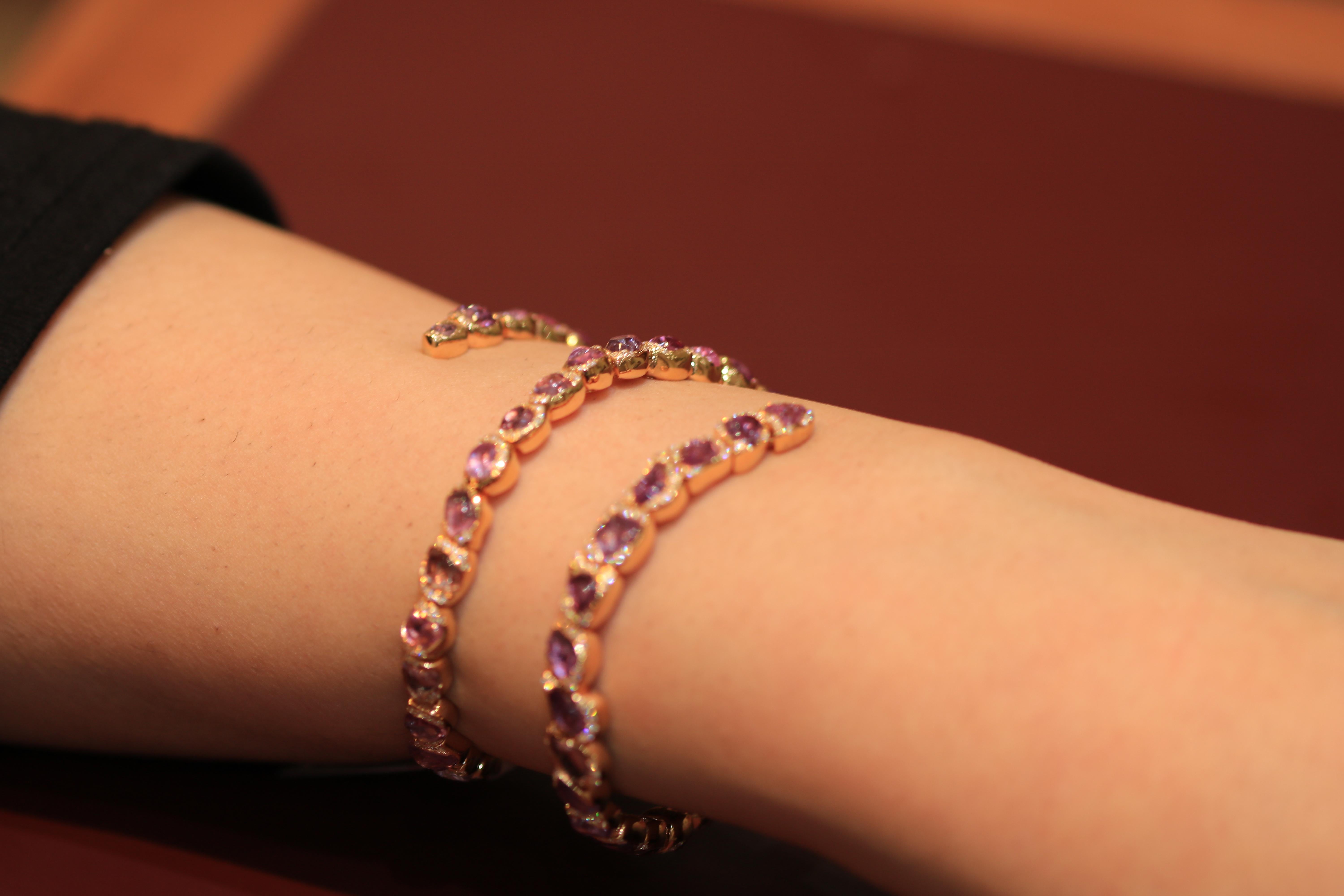 18 Karat Rose Gold Bracelet with Pink Sapphires For Sale 1