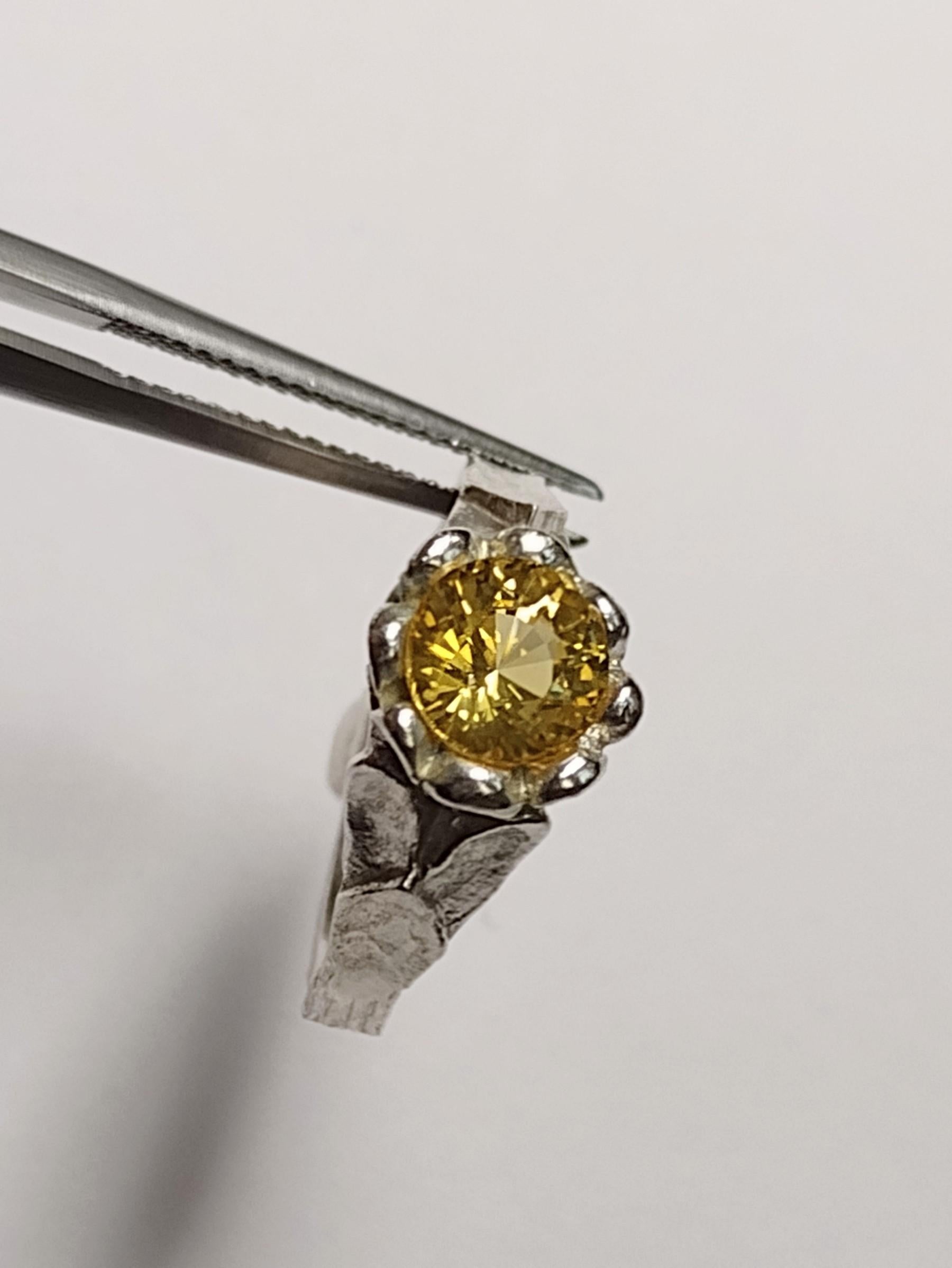 For Sale:  18 Karat Rose Gold Ceritfied Yellow Sapphire 1.37 Carat Tulip Ring 9