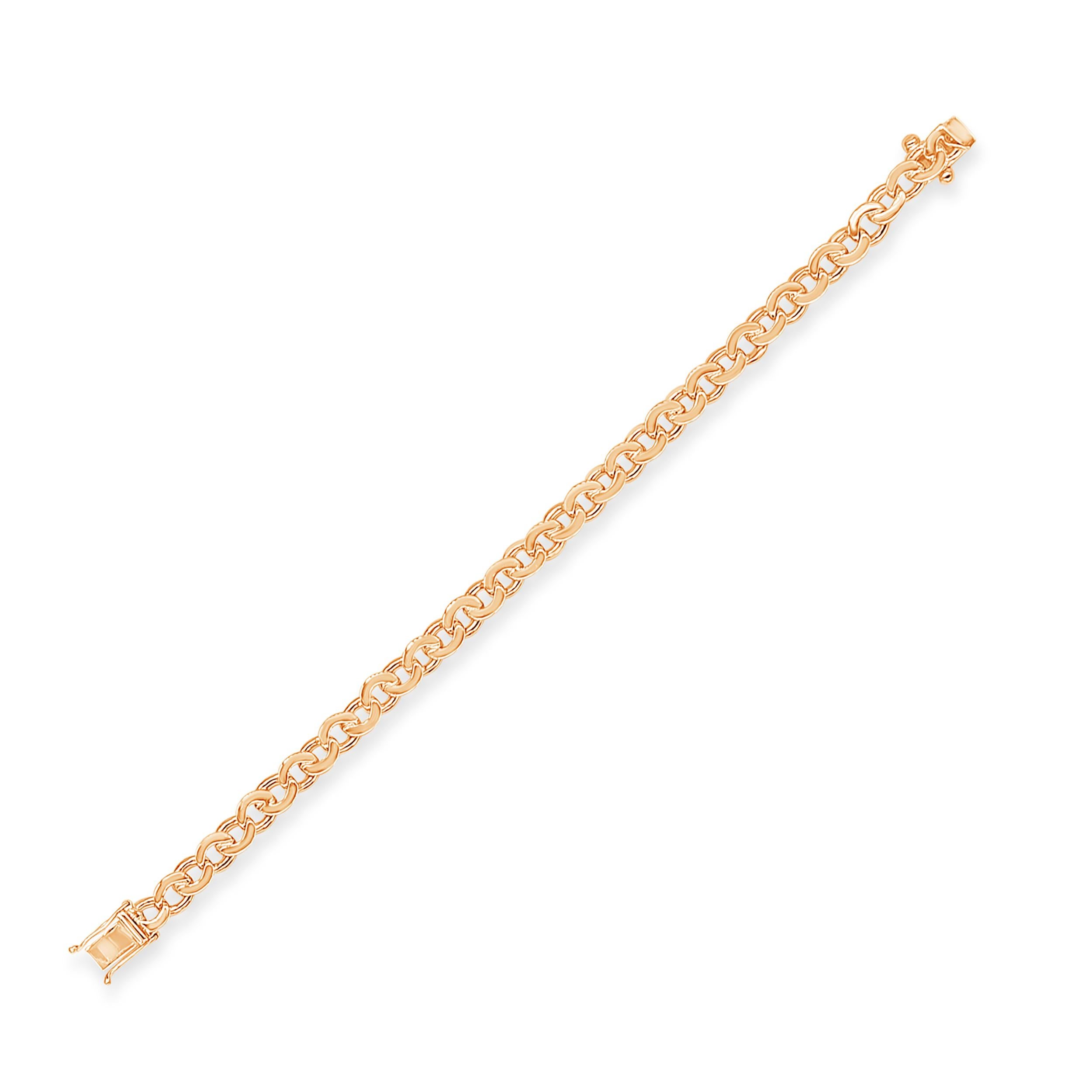 A simple chain bracelet showcasing a row of 18 karat rose gold links. 
Weight: 16.16 grams
Length: 7.25 inches

