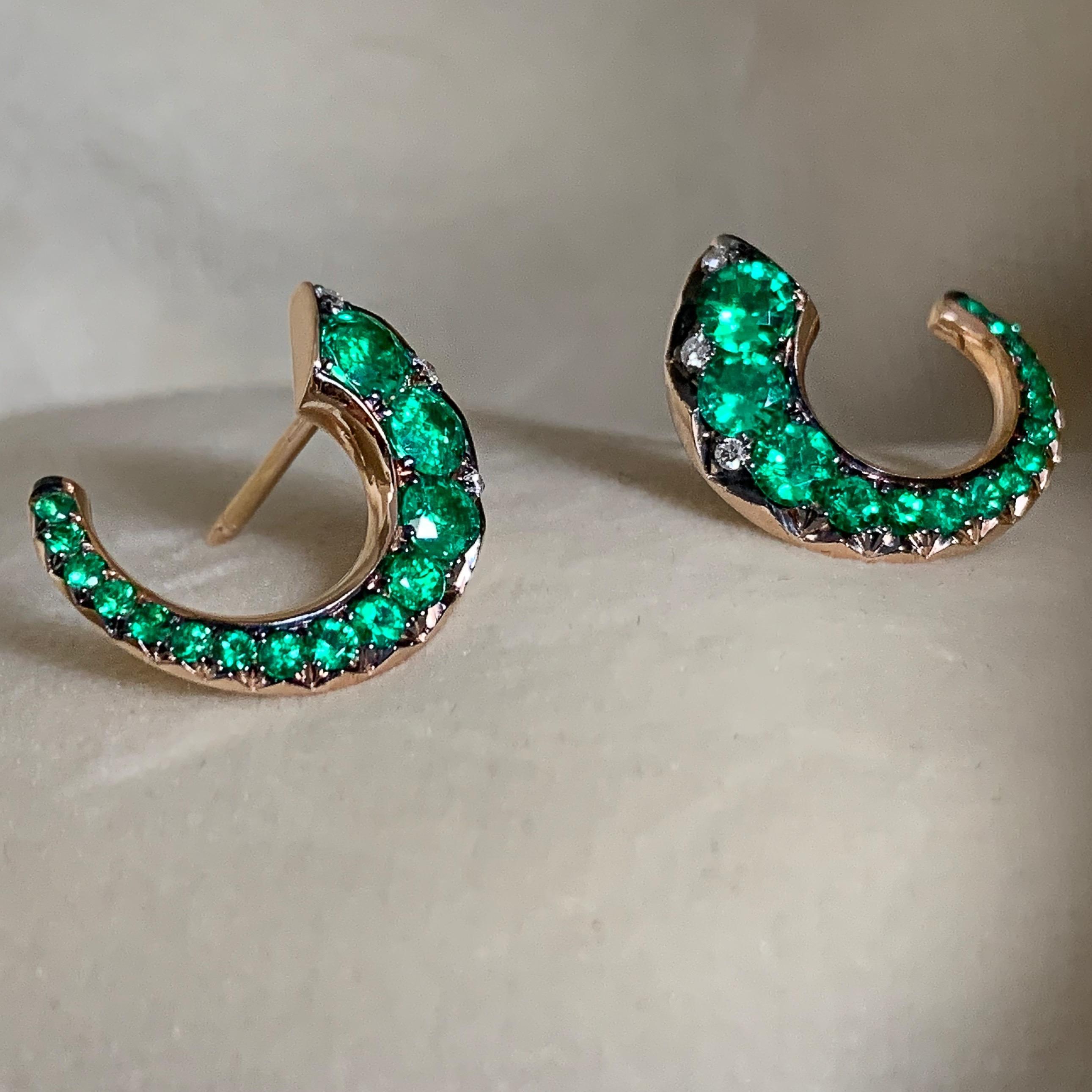 Contemporary 18 Karat Rose Gold Columbian Emerald Pave Flat Hoop Earrings