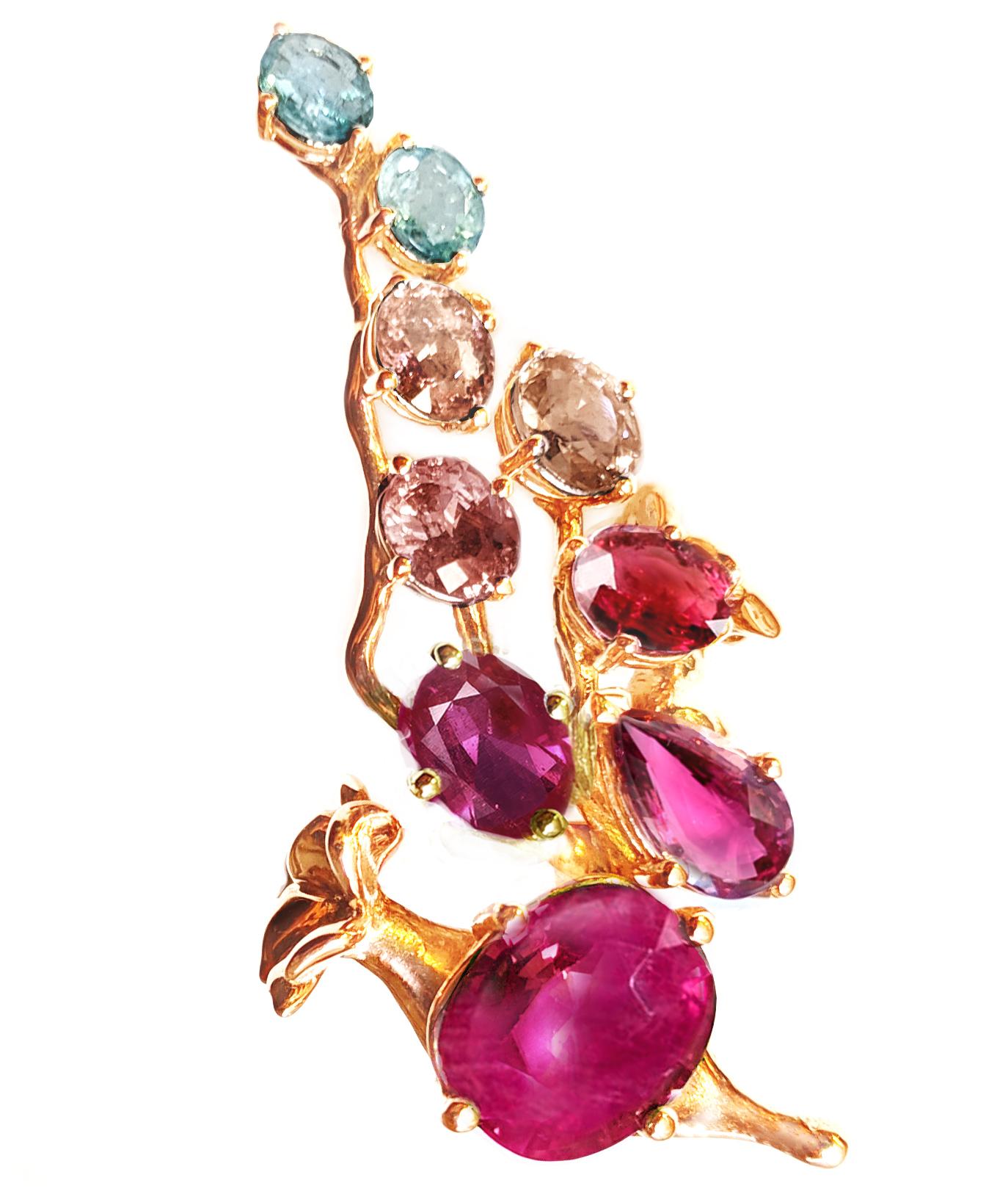 18 Karat Rose Gold Contemporary Rubies Brooch with Rubellite and Malaya Garnet For Sale 3