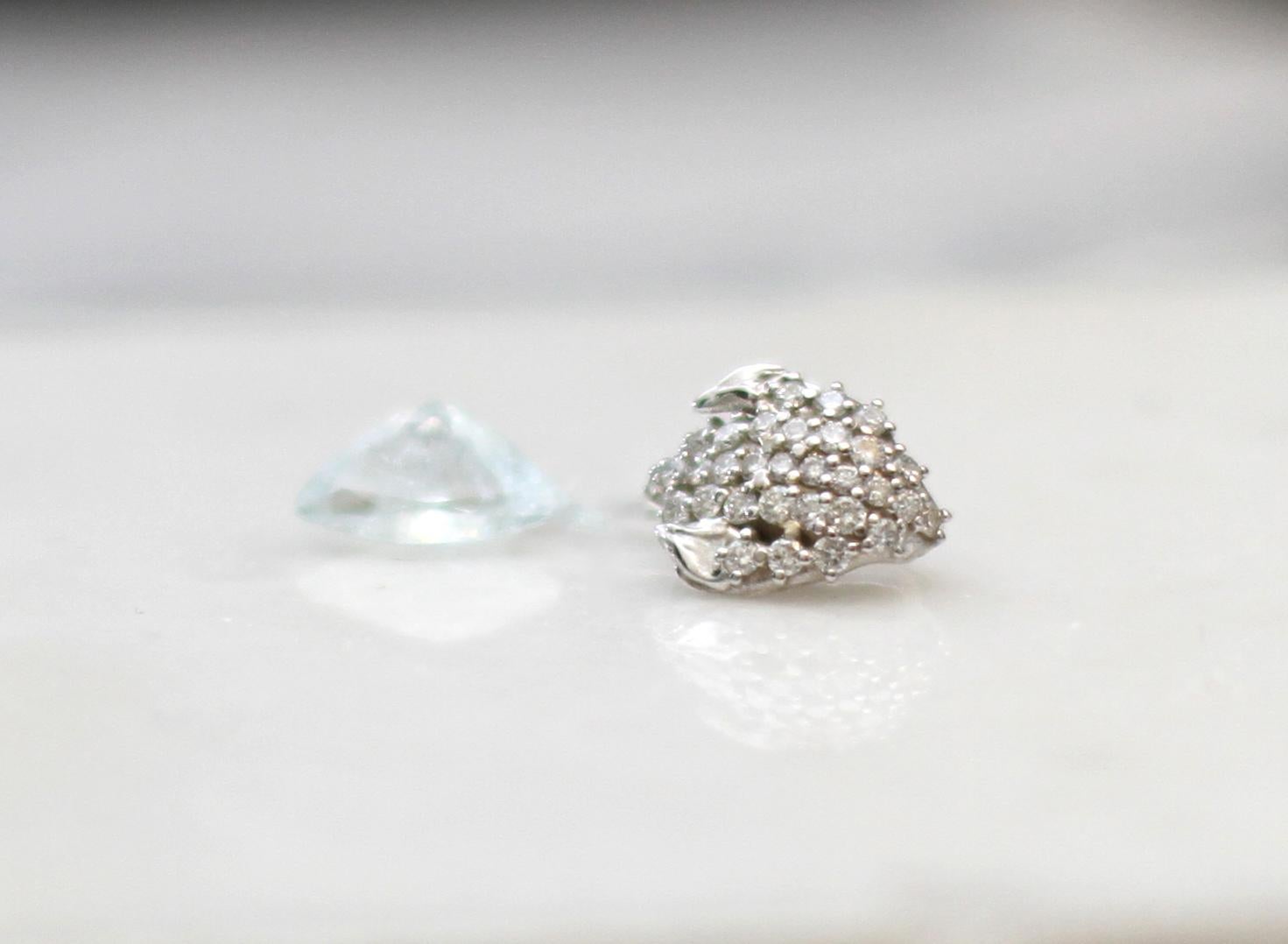 Zeitgenössische Clip-Ohrringe aus Roségold mit Saphiren und zweiundsechzig Diamanten im Angebot 3