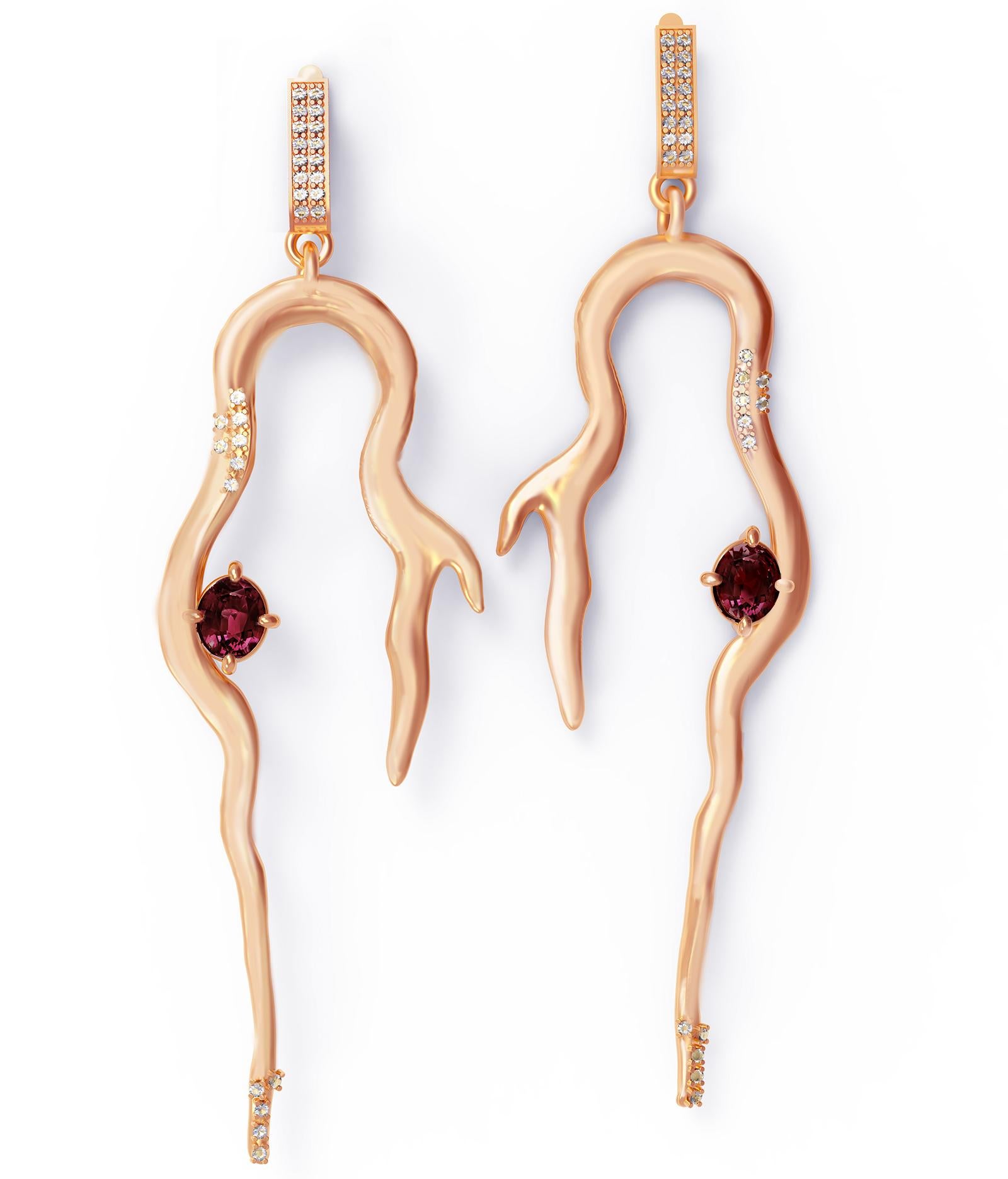 Eighteen Karat Rose Gold Contemporary Earrings with Sapphire and Diamonds For Sale 4