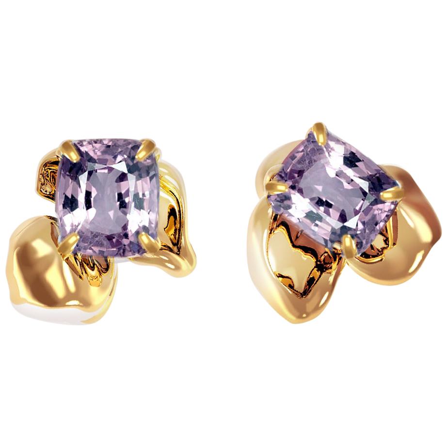 18 Karat Rose Gold Contemporary Stud Earrings with Cushion Purple Spinels For Sale