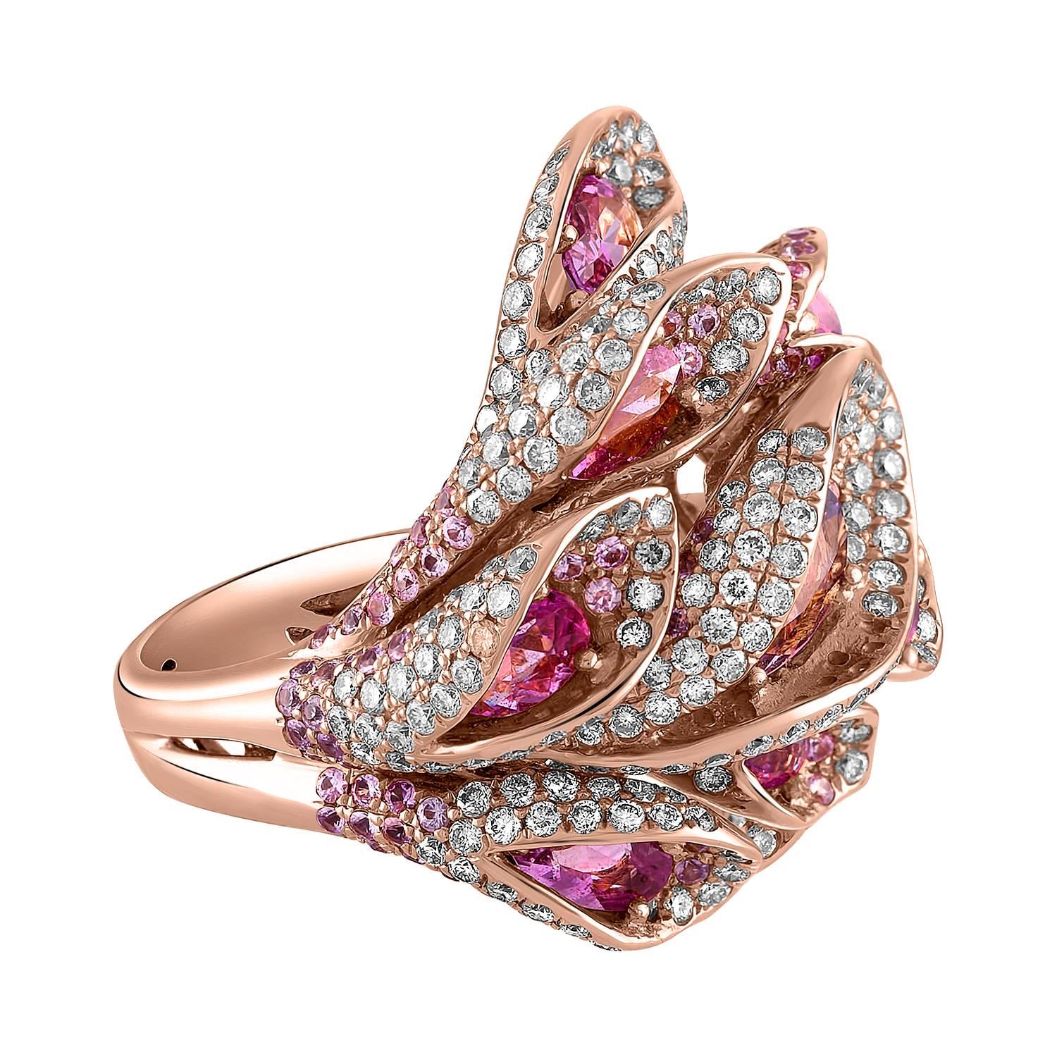 18 Karat Rose Gold, Diamond and 6.61 Carat Pink Sapphire Flower Cocktail Ring In New Condition For Sale In Washington, DC