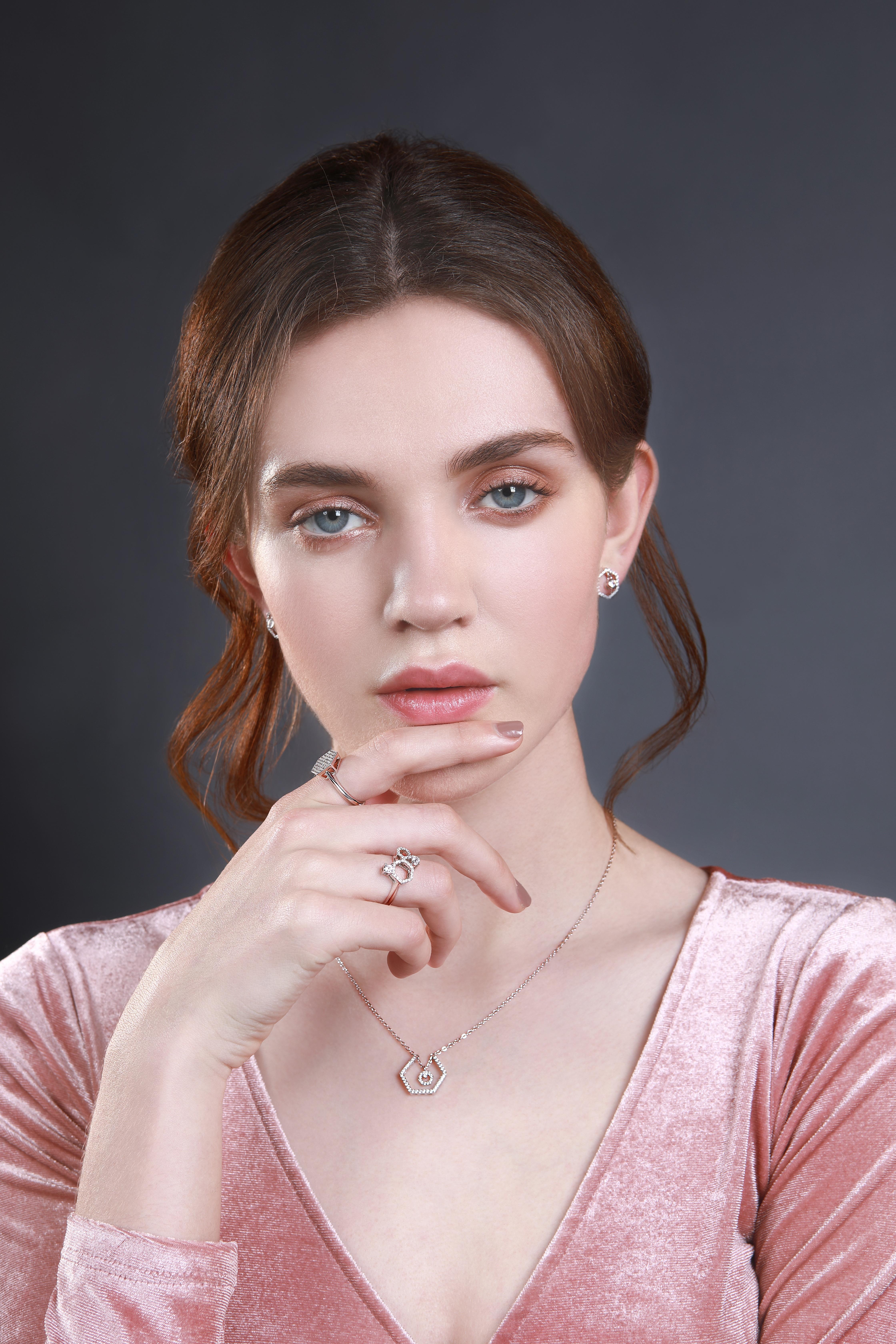 rose gold halo necklace