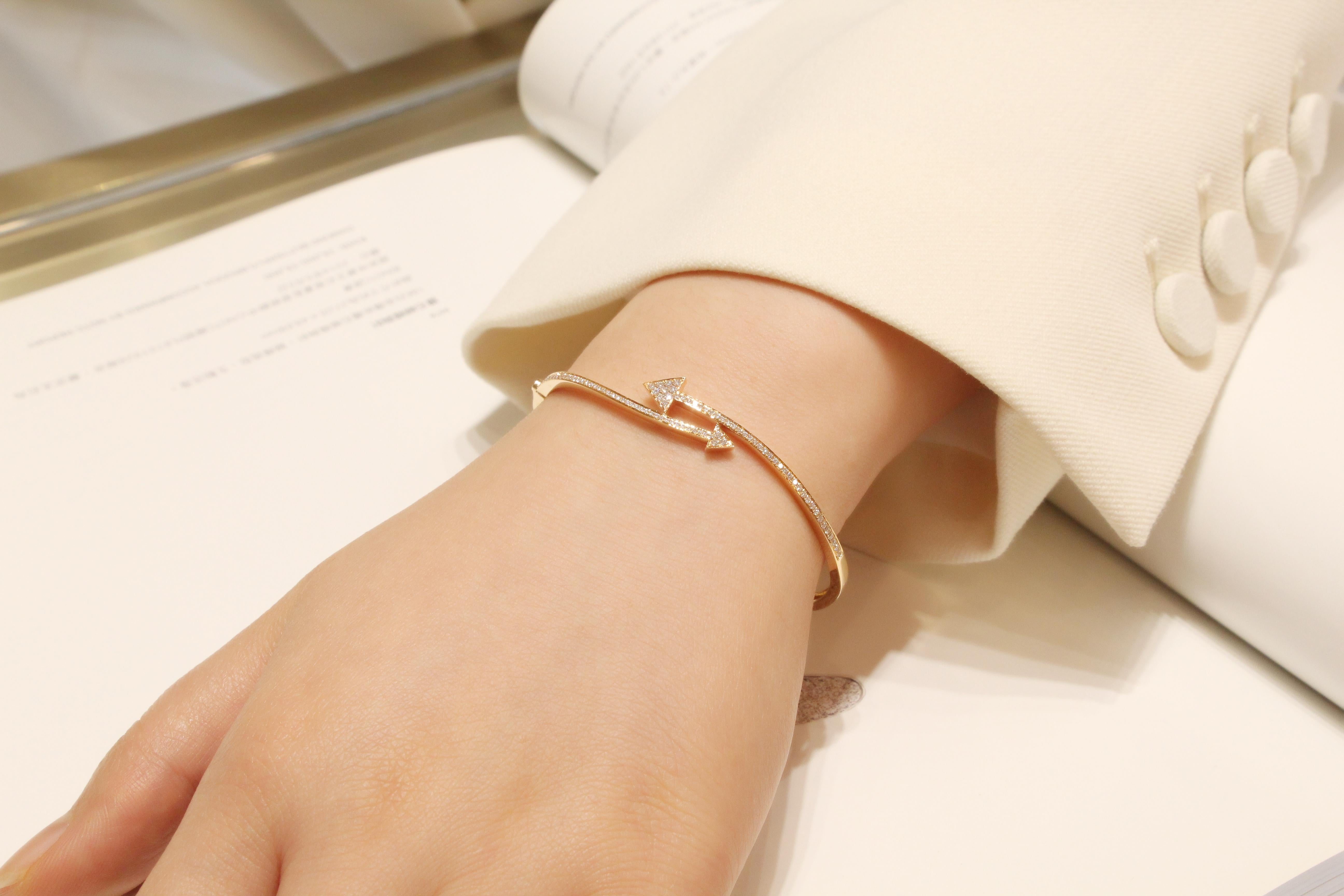 Bracelet jonc en or rose 18 carats et diamants Pour femmes en vente