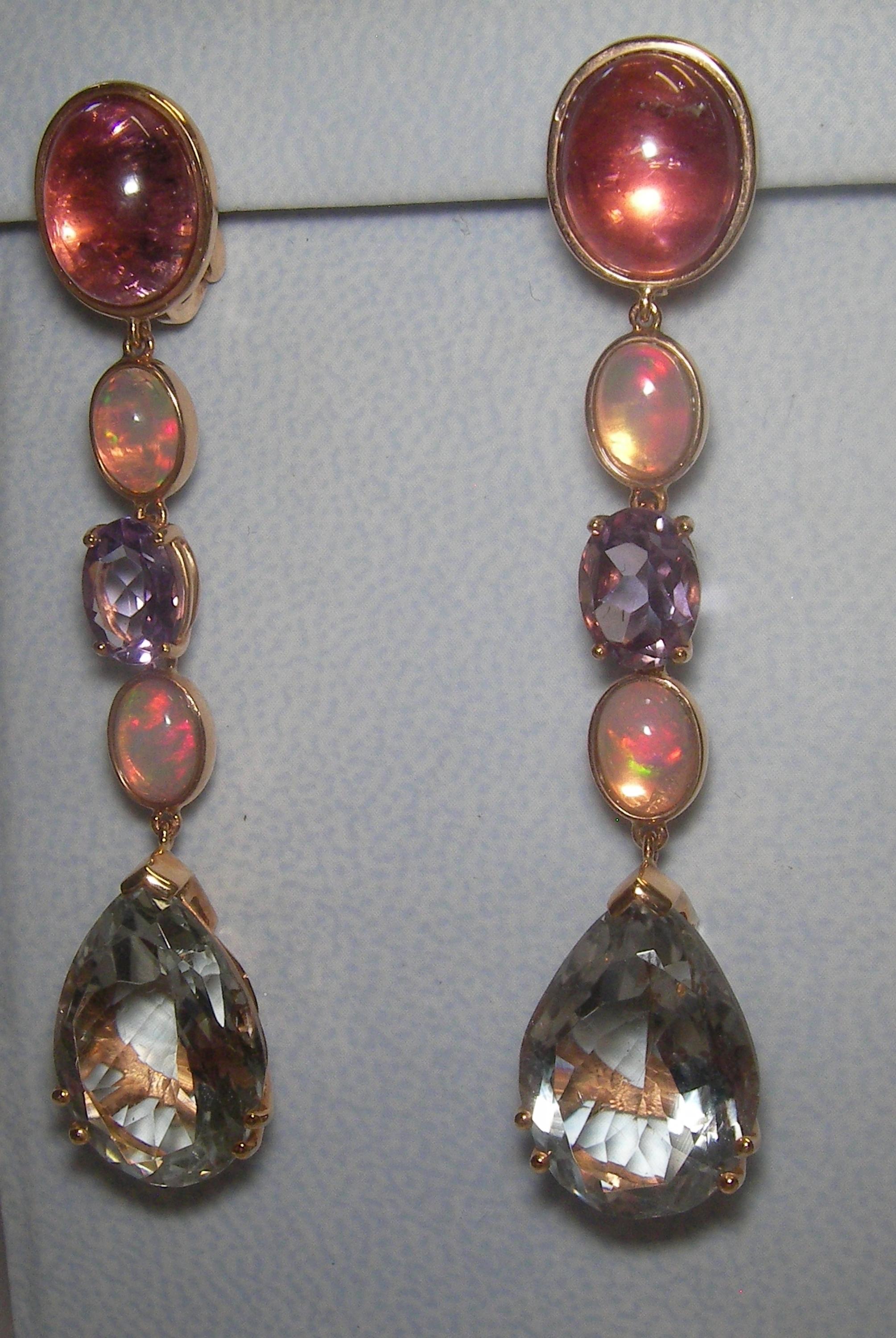 18 Karat Rose Gold  Color Stones Dangle Earrings In New Condition For Sale In Duesseldorf, DE