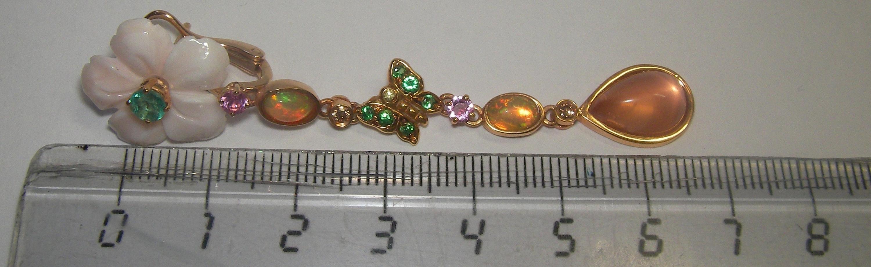 18 Karat Rose Gold Diamond Color Stones Dangle Earrings In New Condition For Sale In Duesseldorf, DE