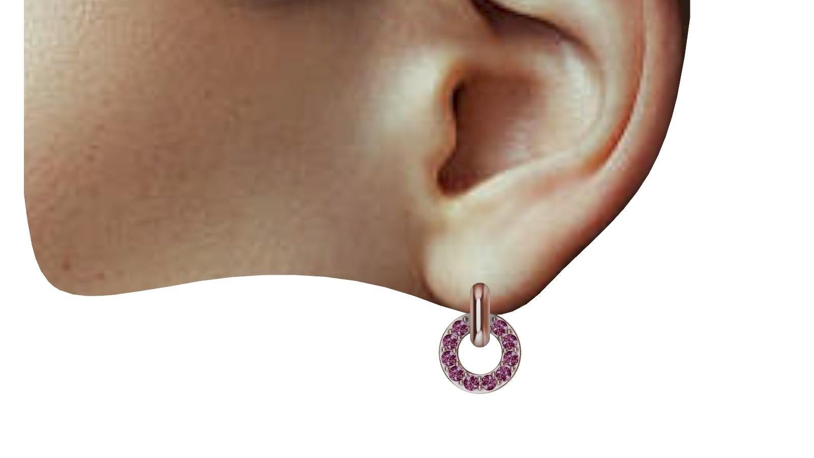 Petites boucles d'oreilles pendantes en or rose 18 carats avec saphirs roses taille diamant en vente 1