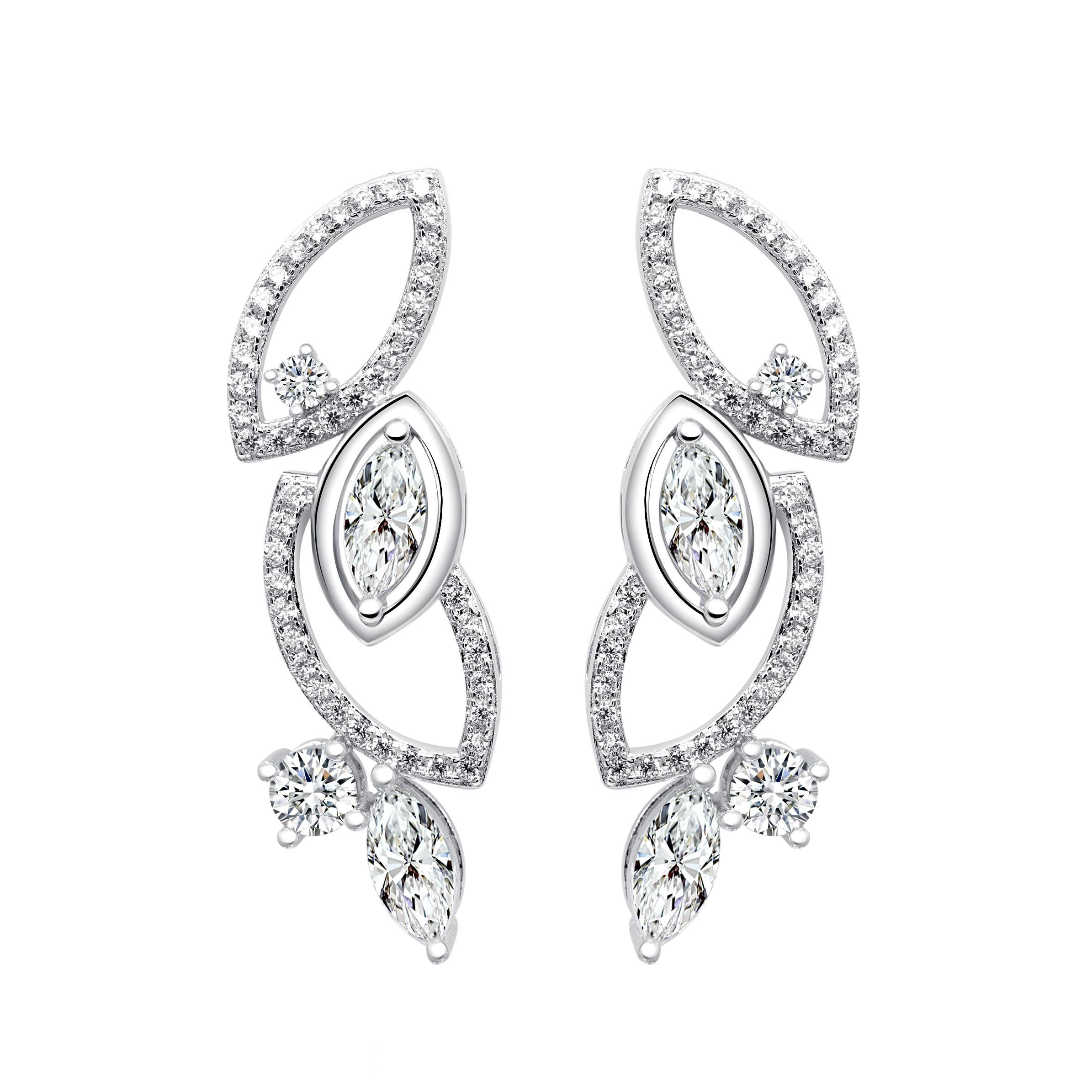 18 Karat Rose Gold Diamond Garden Earrings In New Condition For Sale In London, GB