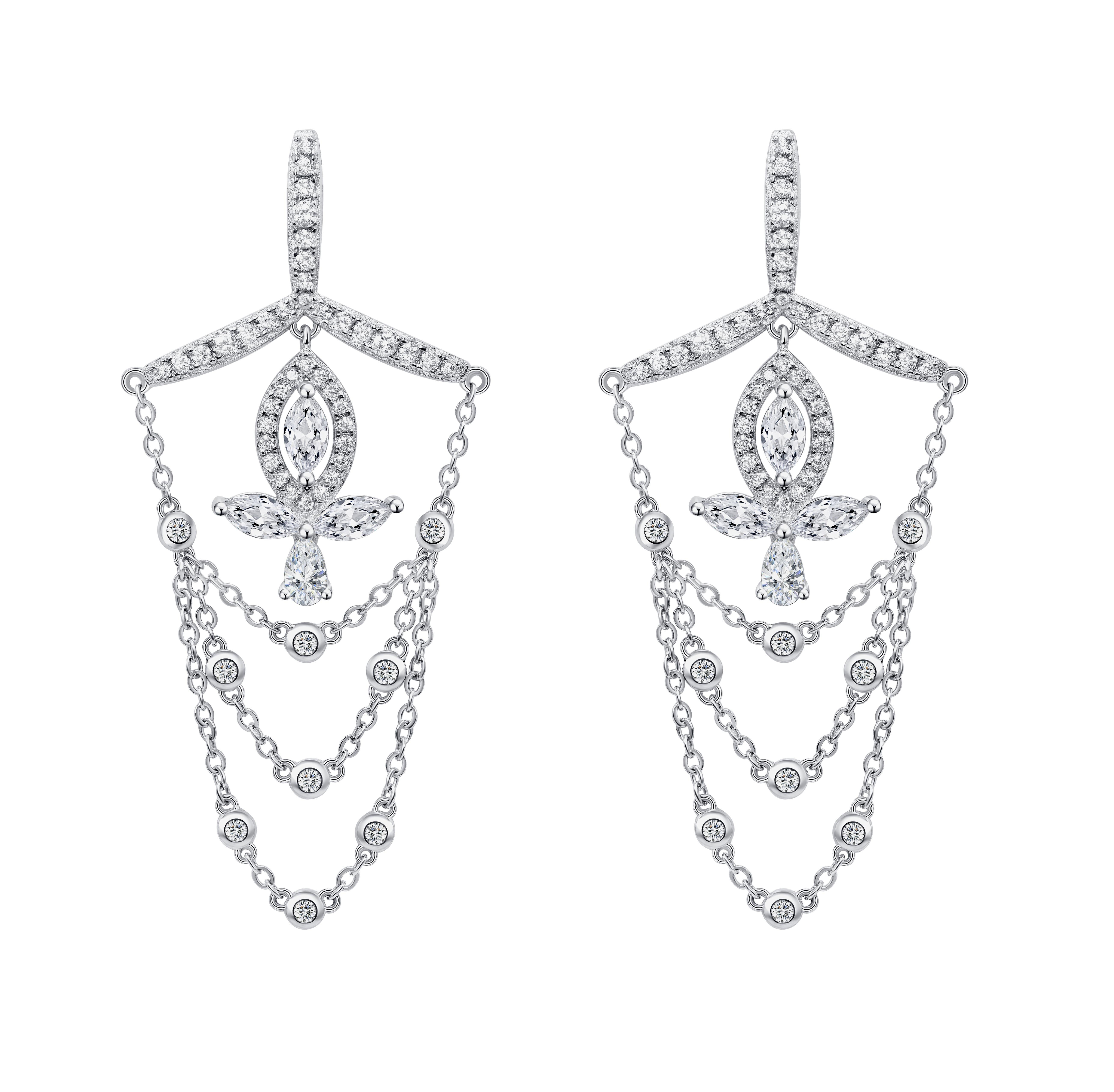 18 Karat Rose Gold Diamond Grand Leaf Earrings For Sale 1