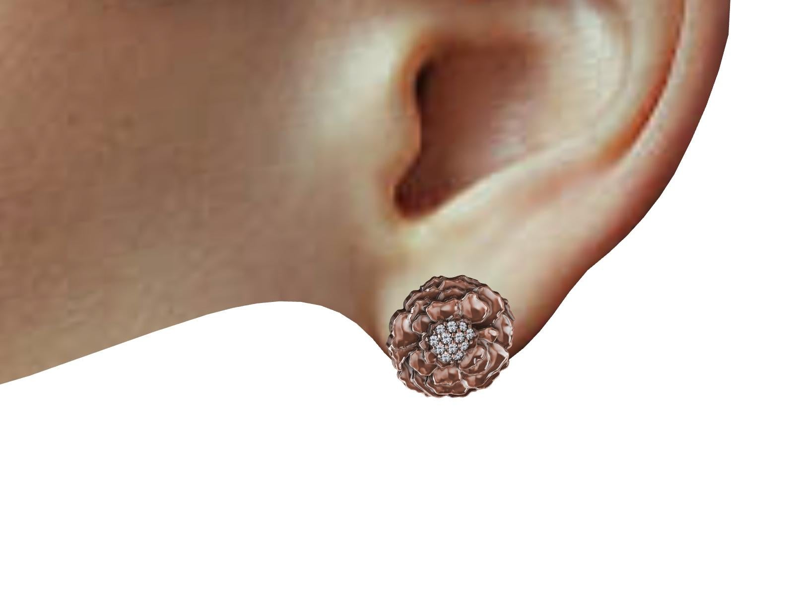 Taille ronde Clous d'oreilles en or rose 18 carats avec diamants et or jaune en vente