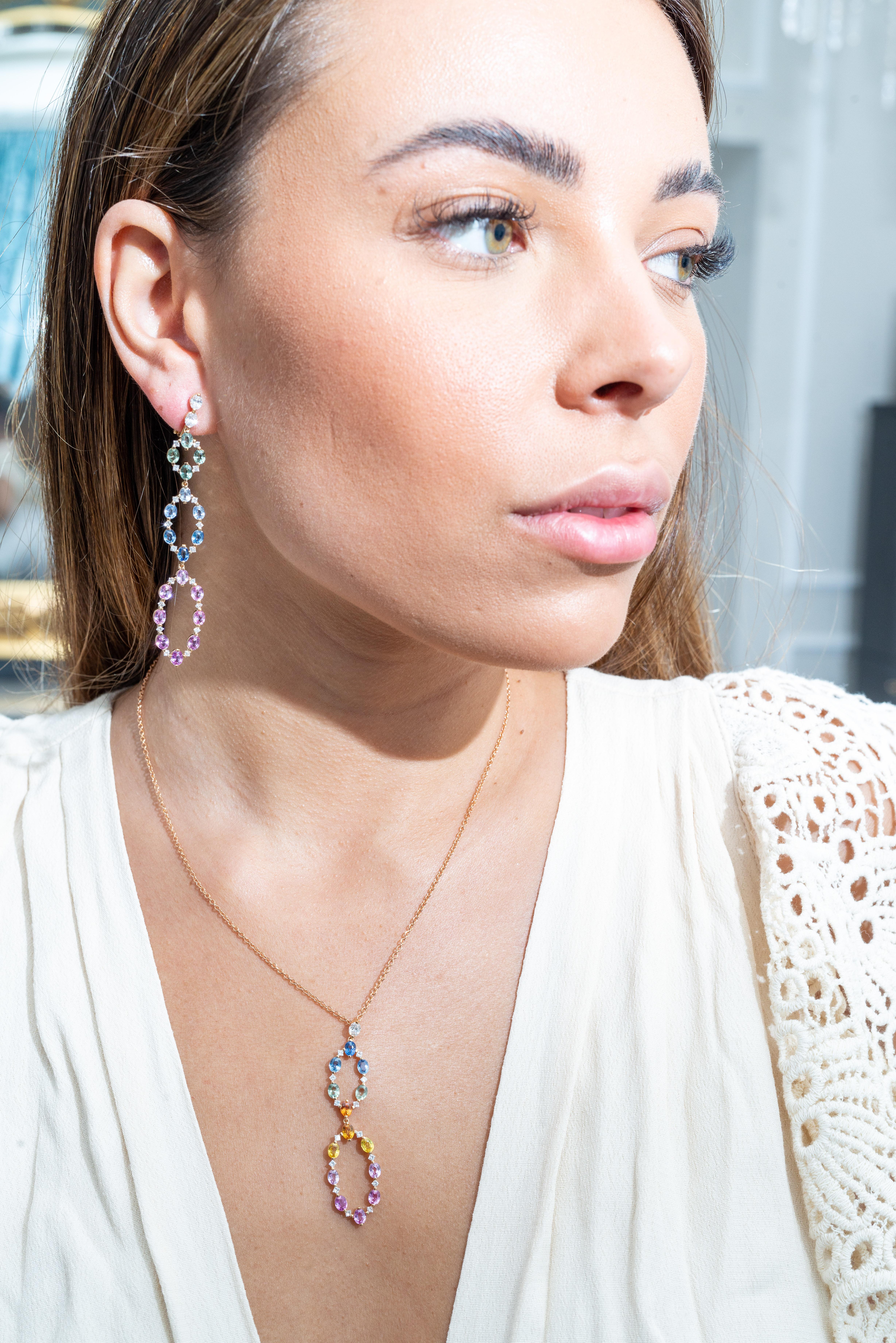 18 Karat Roségold Diamant-Kronleuchter-Ohrringe mit mehrfarbigem Saphir (Zeitgenössisch) im Angebot