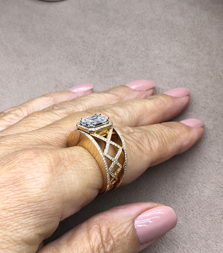 18k Rose Gold Diamond Pie Cut ( 9 pieces)   Emerald Cut Ring
Size:15