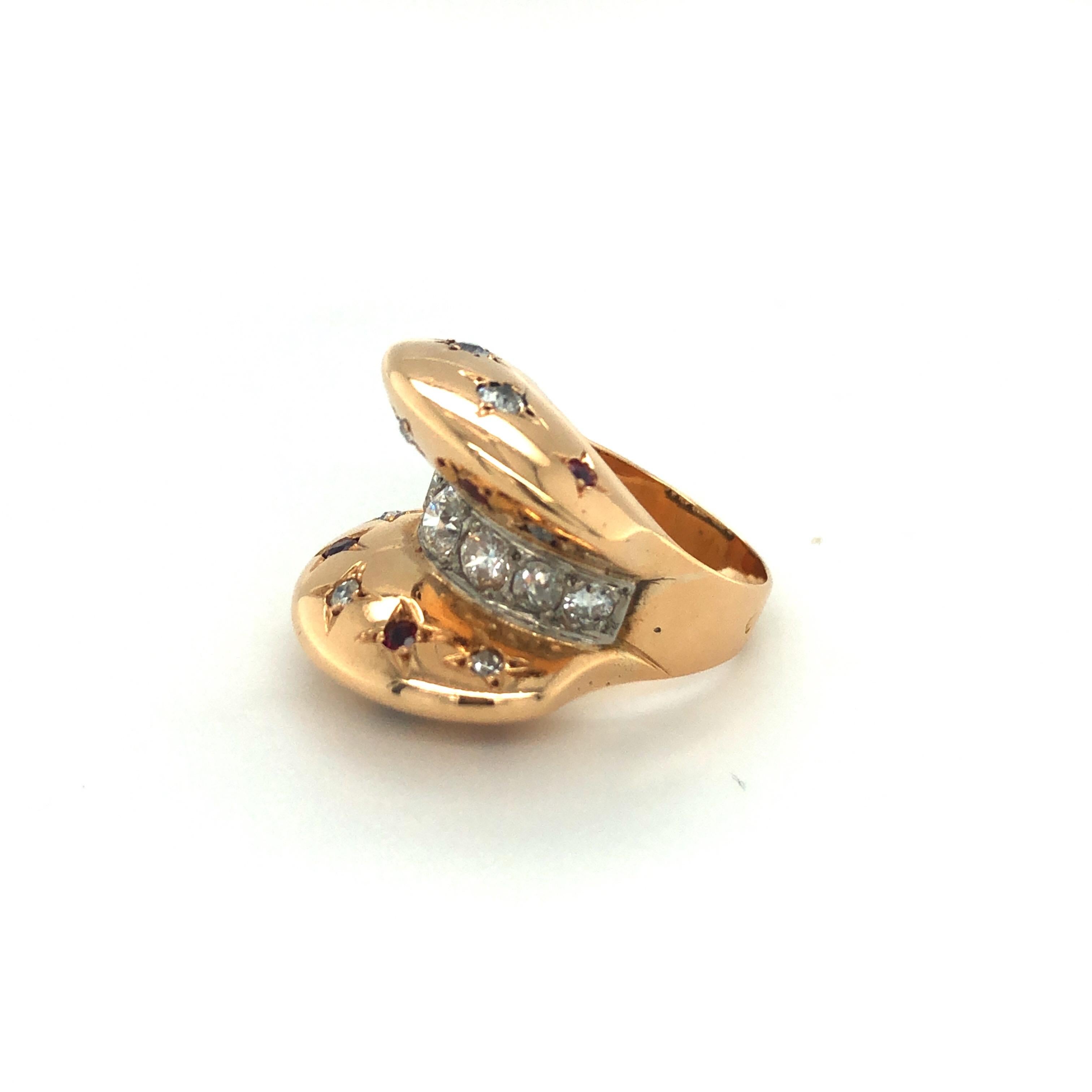 18 Karat Rose Gold Diamond Ruby Retro Ring In Good Condition For Sale In Zurich, CH