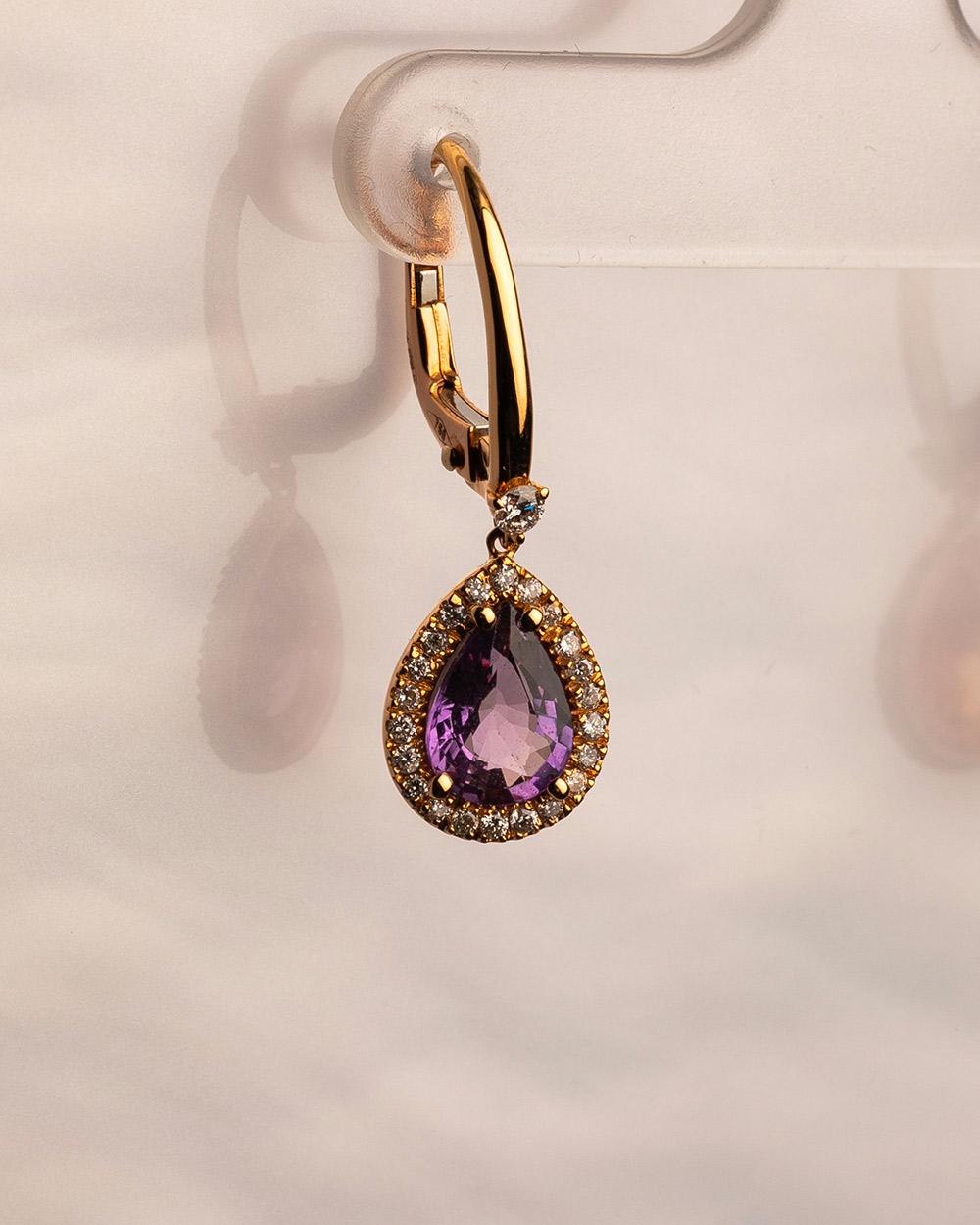 Taglio a goccia Orecchini a goccia in oro rosa 18 carati con diamante e zaffiro in vendita