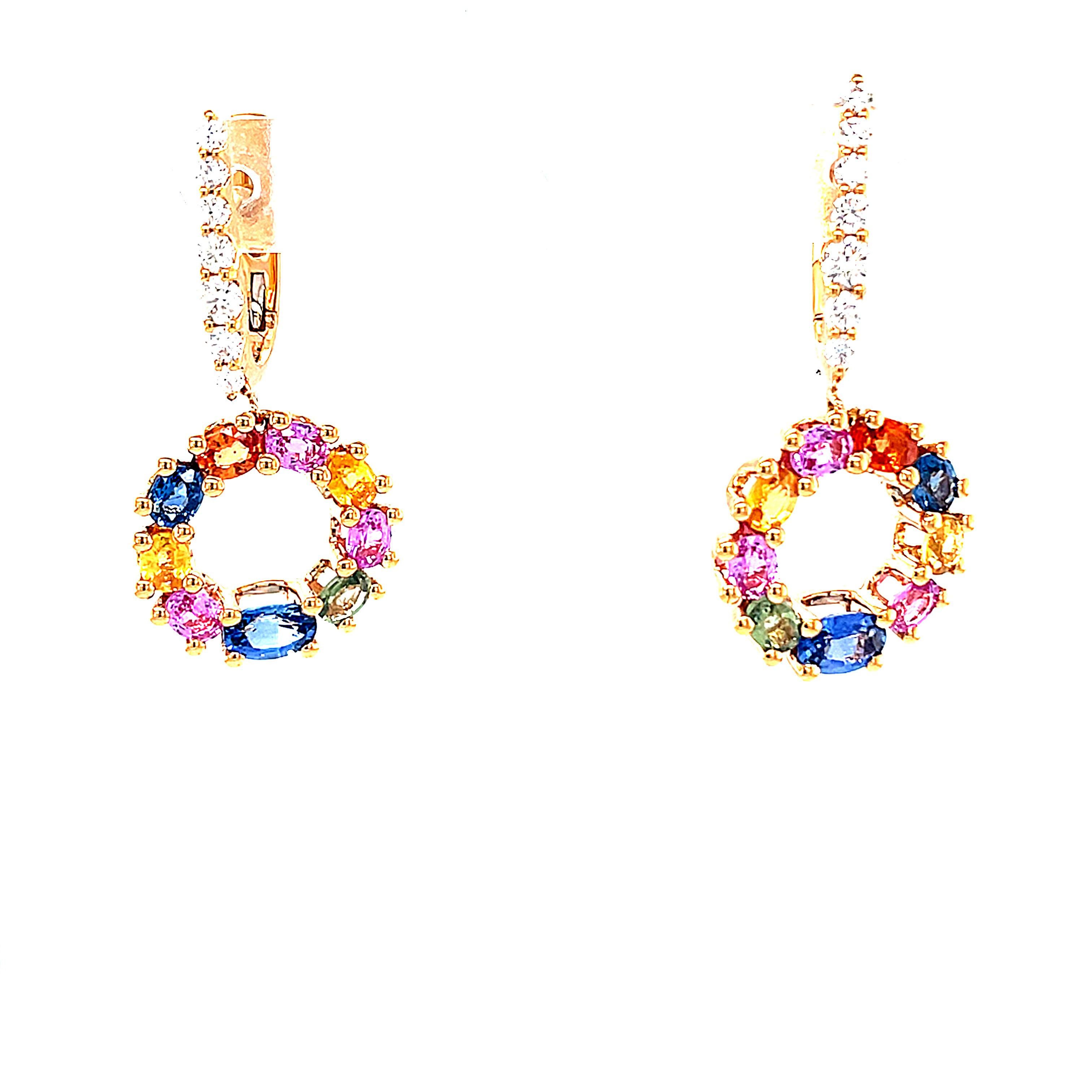 Boucles d'oreilles pendantes en or rose 18 carats avec diamants et saphirs en vente 4