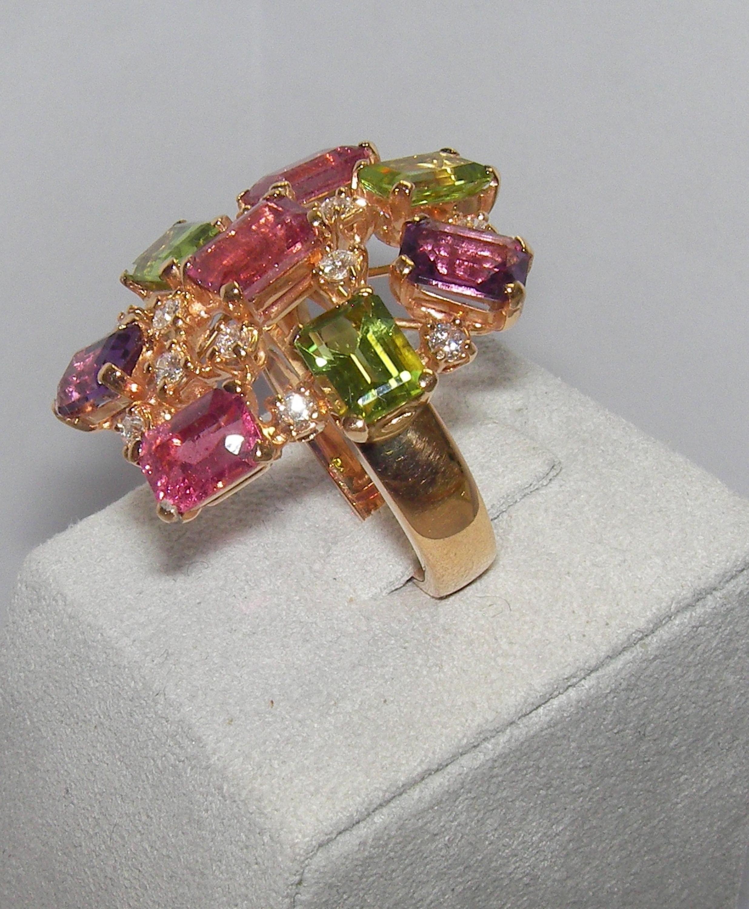 18 Karat Rose Gold Diamond Tourmaline Amethyst and Peridot Cluster Ring In New Condition In Duesseldorf, DE