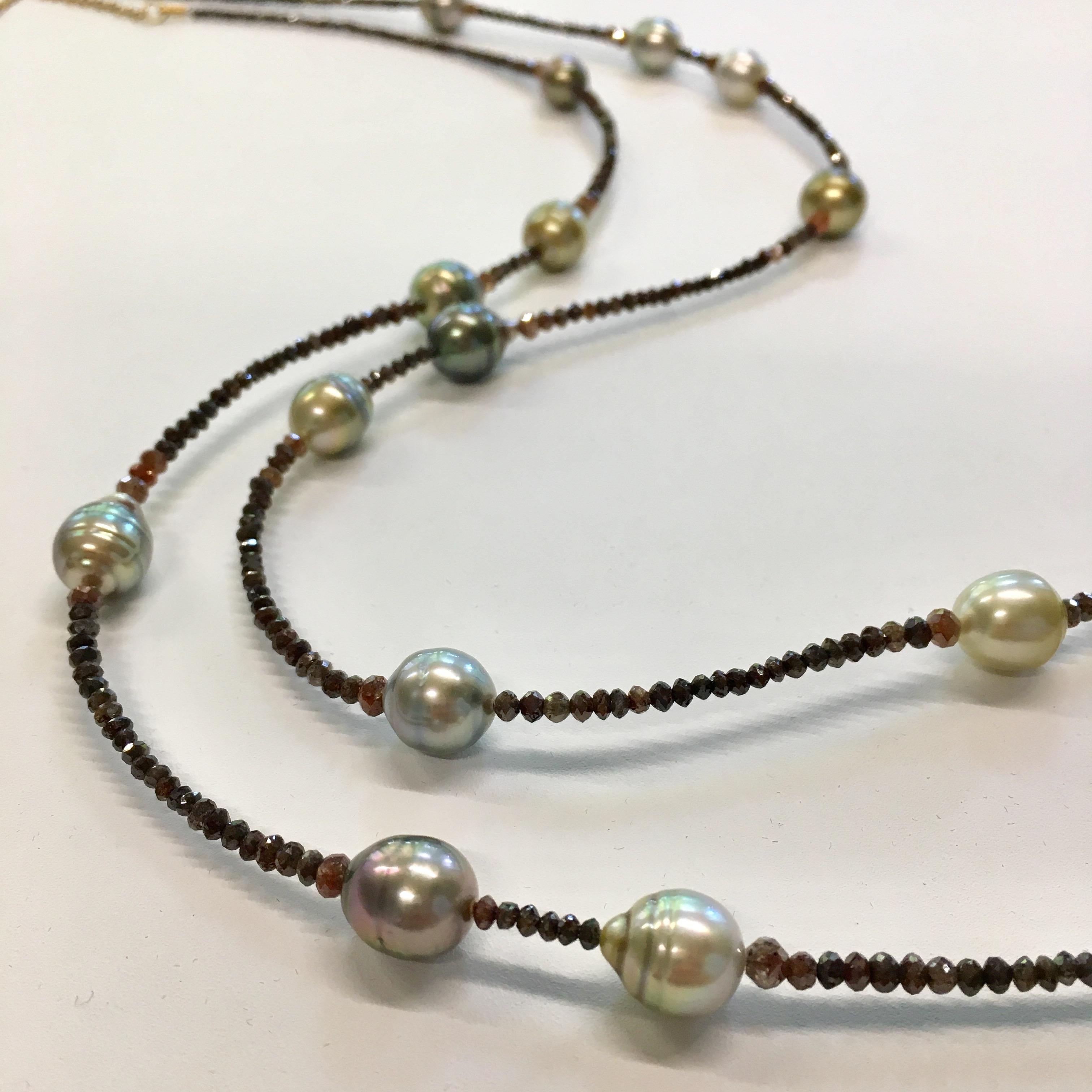 44 ct. of brown and burgundy color diamond beads, all natural
16 of the real rare Fiji Pearls in a beautiful mix and match color combination
total length of 100 cm incl. 10 cm extension chain in Rose gold 18 Karat.