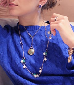 18 Karat Rose Gold Gr. 13.50, Green Enamel, Blond Horn, Necklace