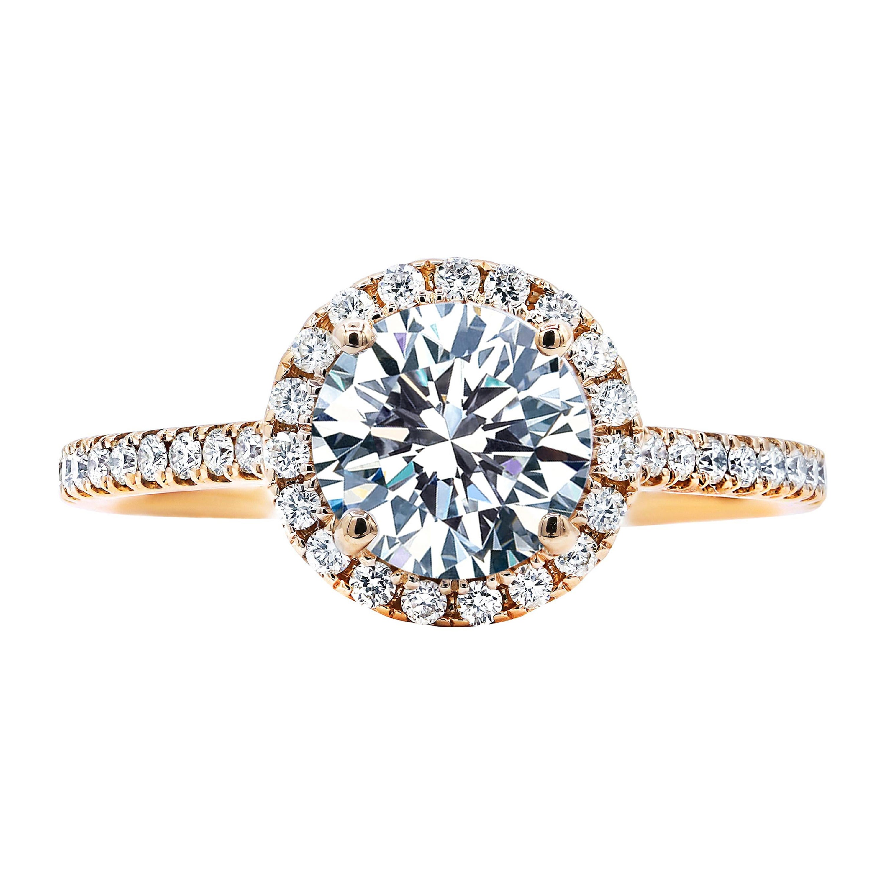 Anillo de compromiso halo de oro rosa de 18 quilates con diamante redondo de 1,55 quilates y 0,38 quilates