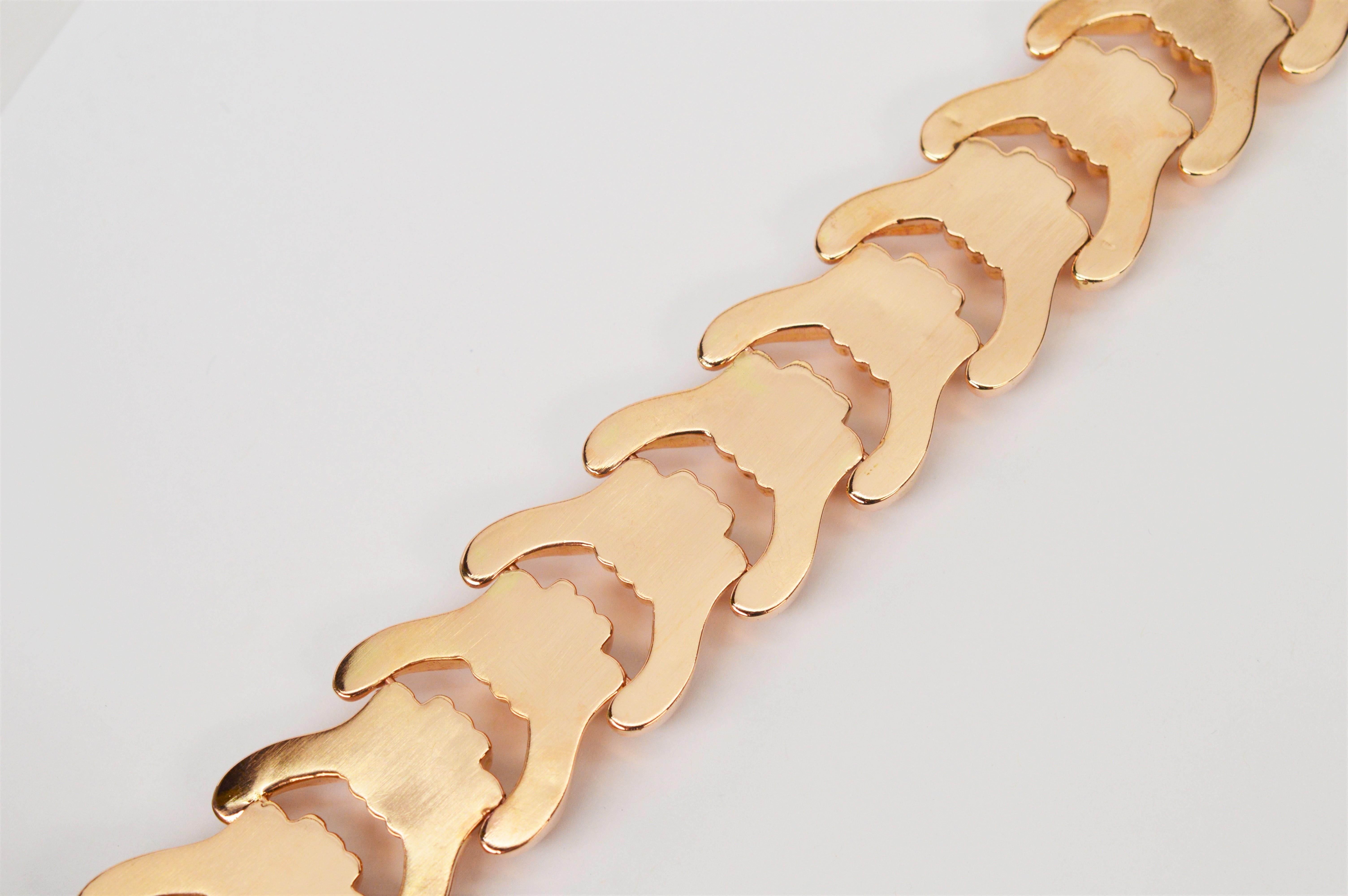 18 Karat Rose Gold Large Link Retro Bracelet For Sale 1