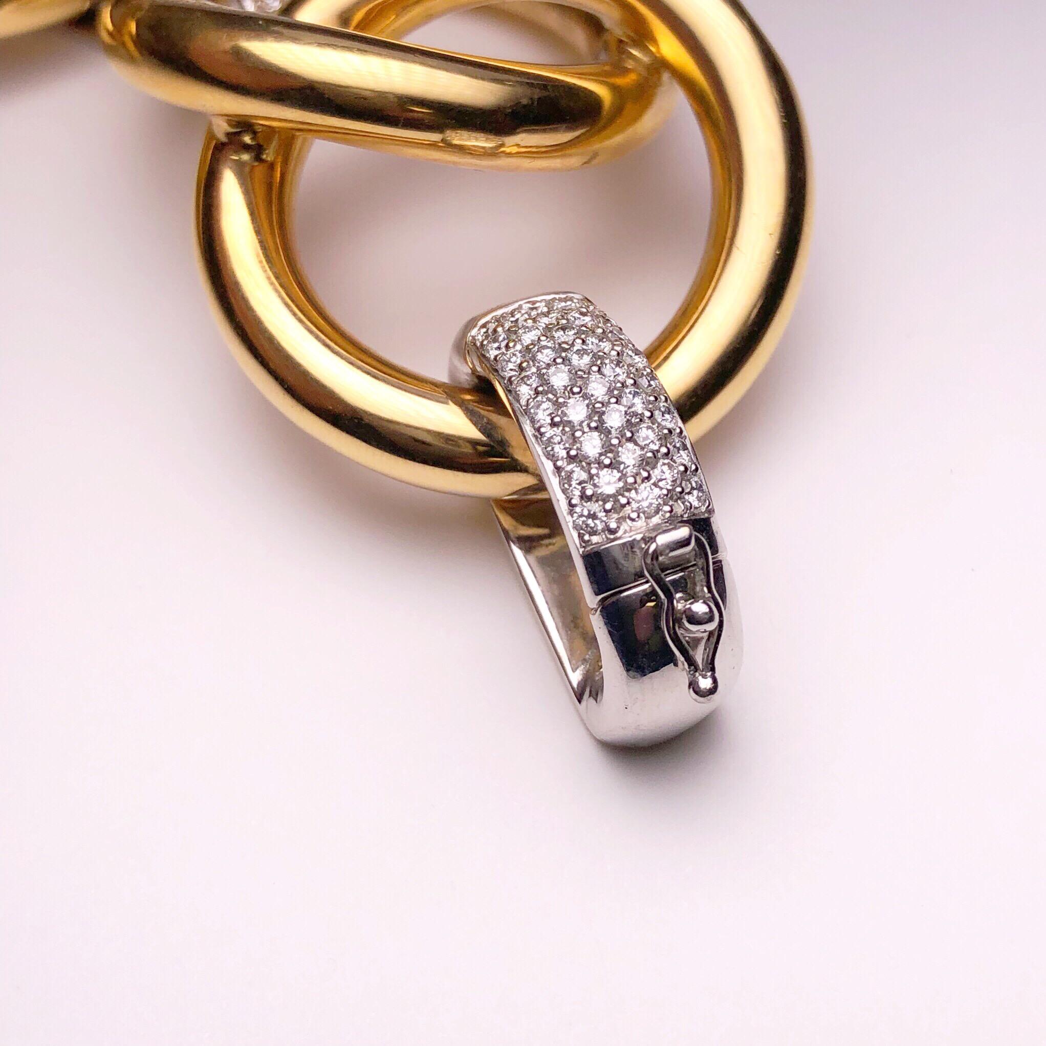 18 Karat Rose Gold Link Bracelet with 3.65 Carat Diamond Sections For Sale 2