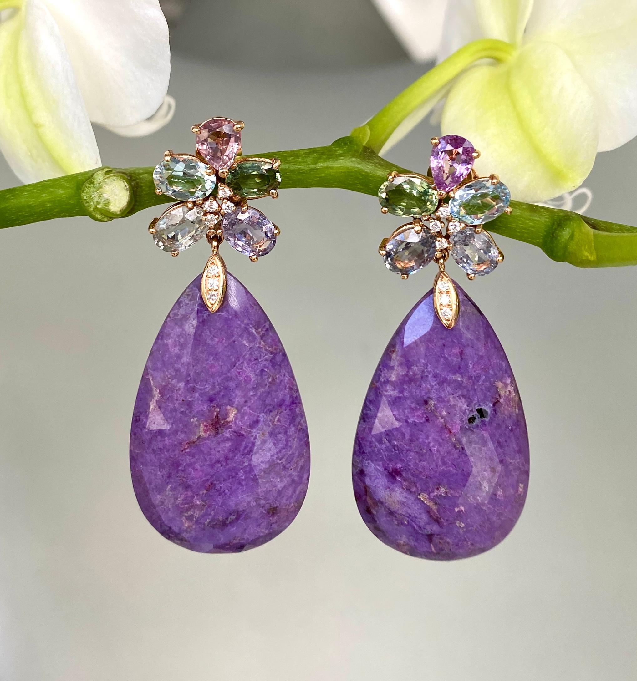 Contemporain Pendants d'oreilles en or rose 18 carats avec saphirs multiples et diamants taille rose en sugilite en vente