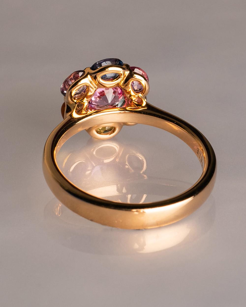Contemporary 18 Karat Rose Gold Oval Sapphire Diamond Cocktail Ring For Sale