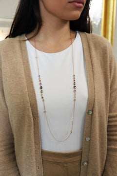 Collana in oro rosa 18 carati con zaffiro ovale e diamante