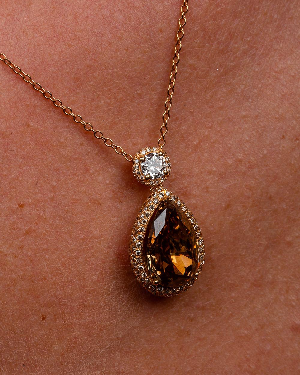 Contemporary 18 Karat Rose Gold Pear Round Diamond Pendant For Sale
