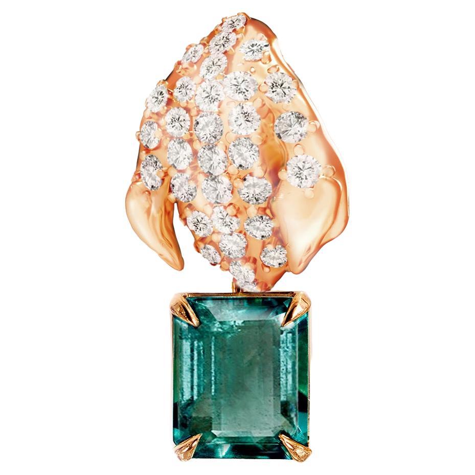 Halskette aus Roségold mit Anhänger mit dreißig Diamanten und Smaragd im Angebot