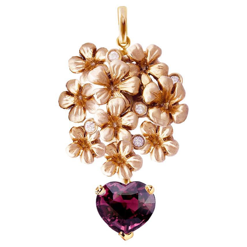 Collier pendentif en or rose 18 carats avec diamants et rubellite taille cœur en vente
