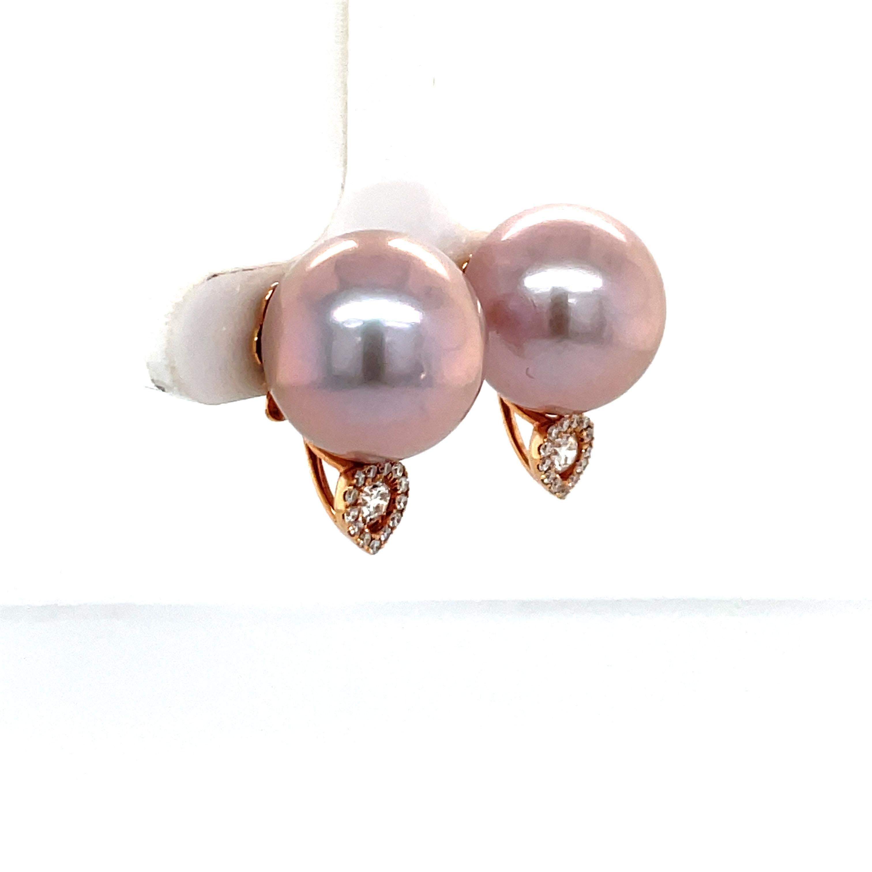 Contemporary 18 Karat Rose Gold Pink Freshwater Pearl Diamond Earring 0.27 Carats For Sale
